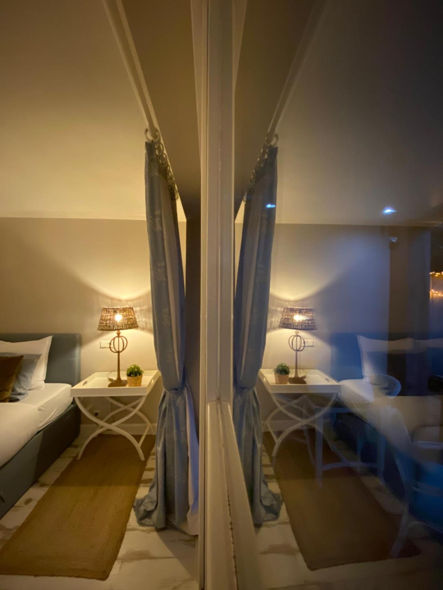 De Vijverkamer-----privé diner op de kamer mogelijk!!