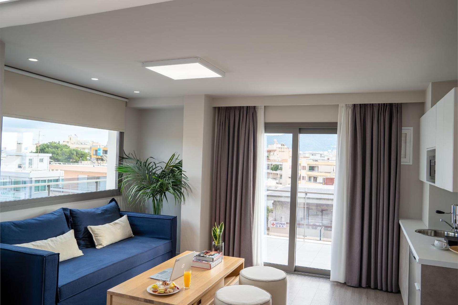 CHROMA FASHION ROOMS & APARTMENTS