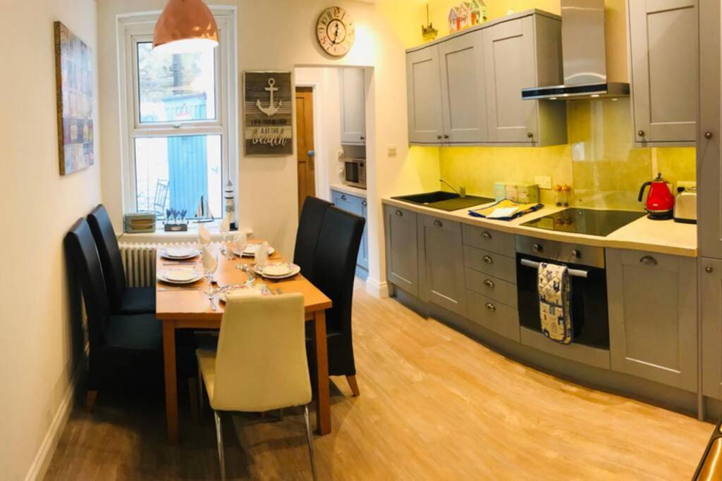 Seascape Cottage, Ventnor