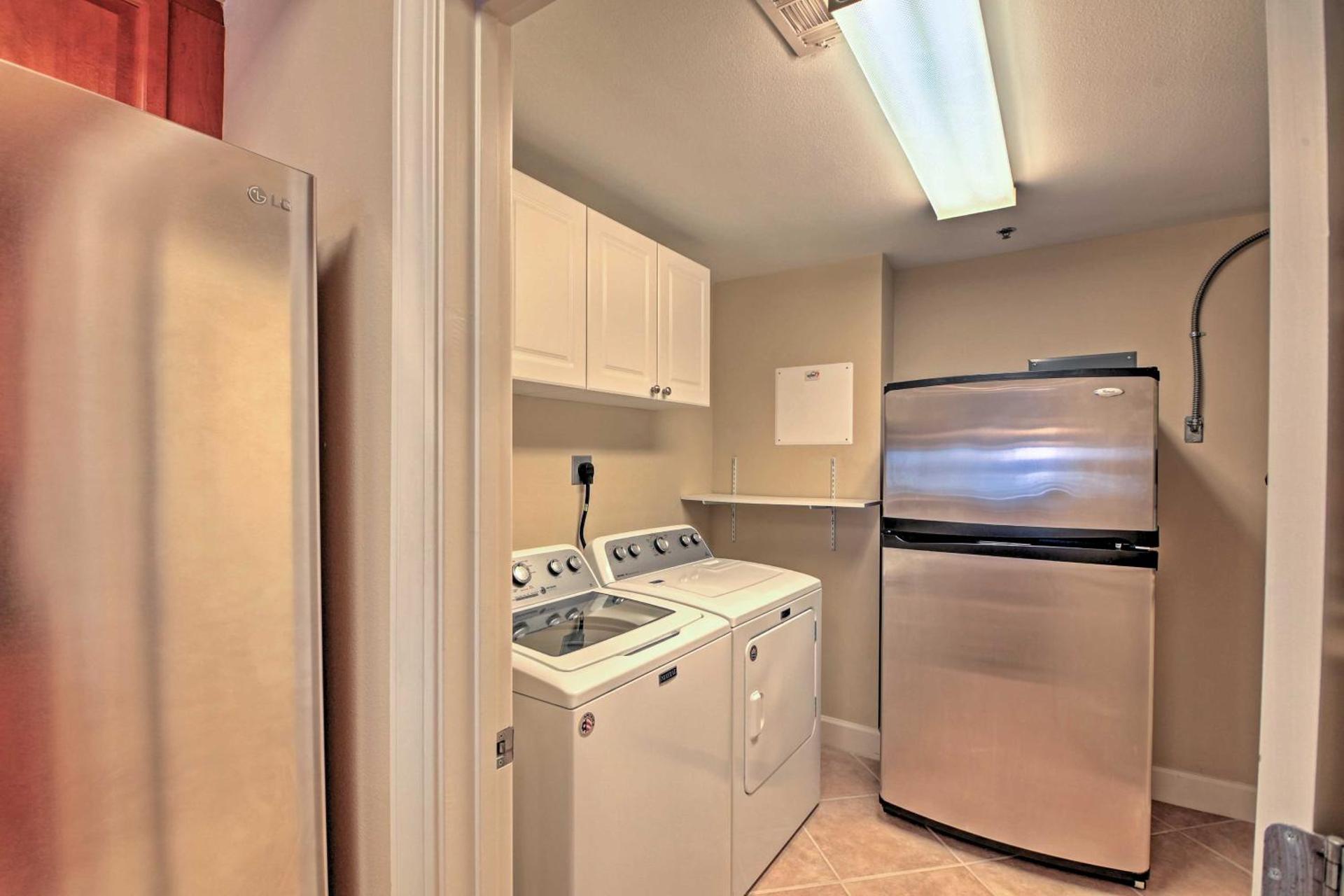 Beachfront Destin Condo with Pool and Harbor View!