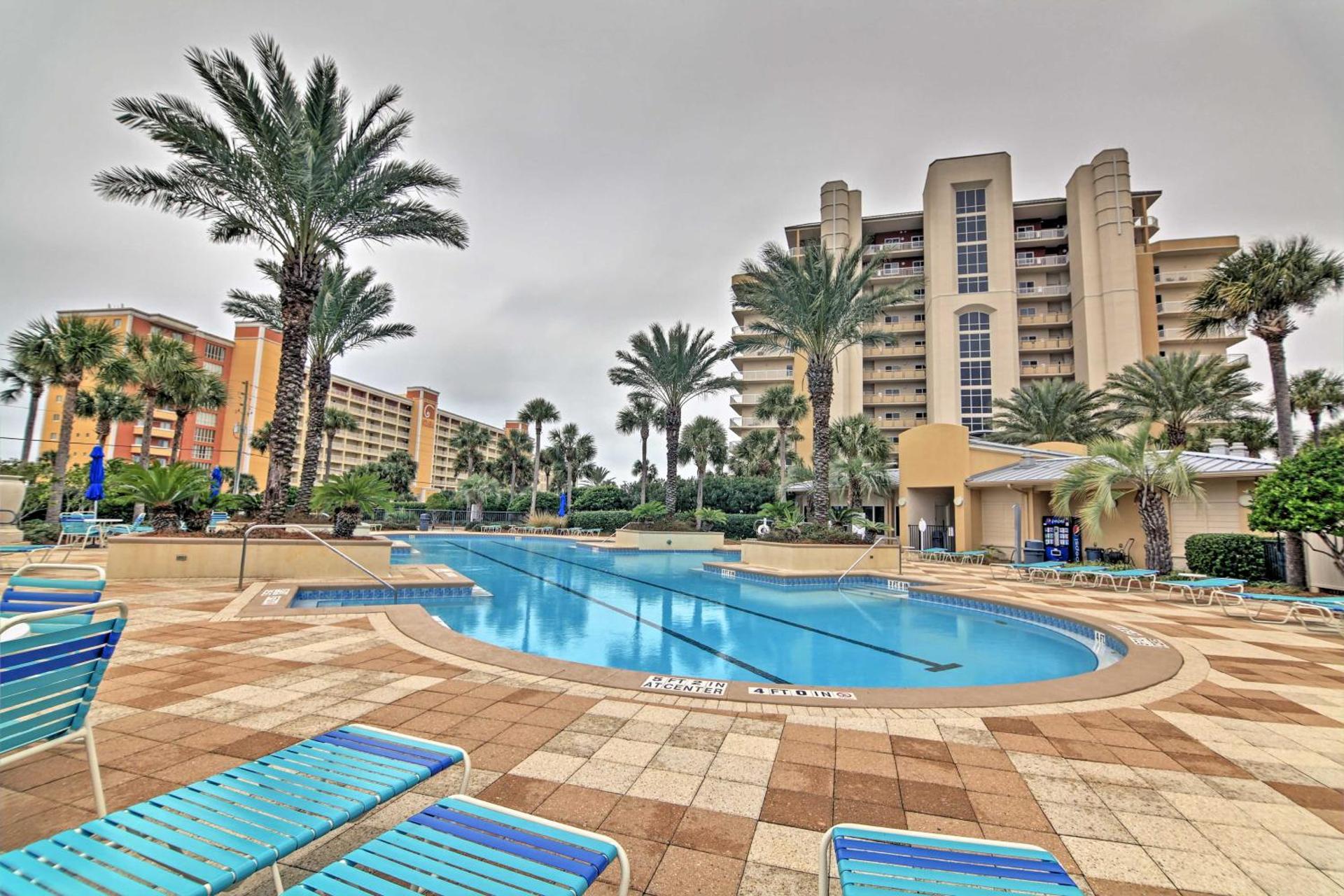 Beachfront Destin Condo with Pool and Harbor View!
