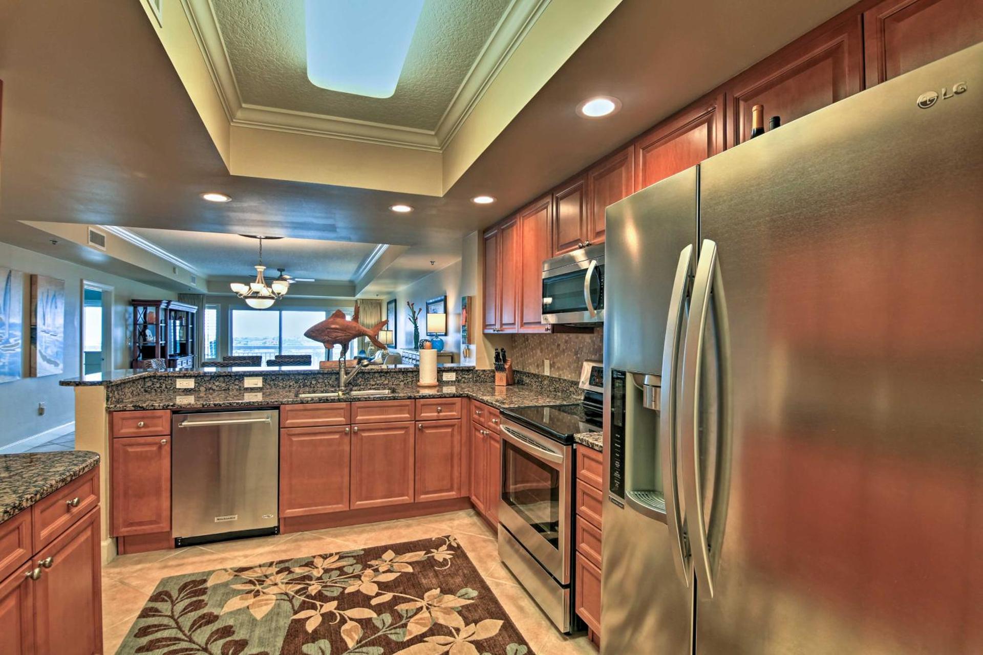 Beachfront Destin Condo with Pool and Harbor View!