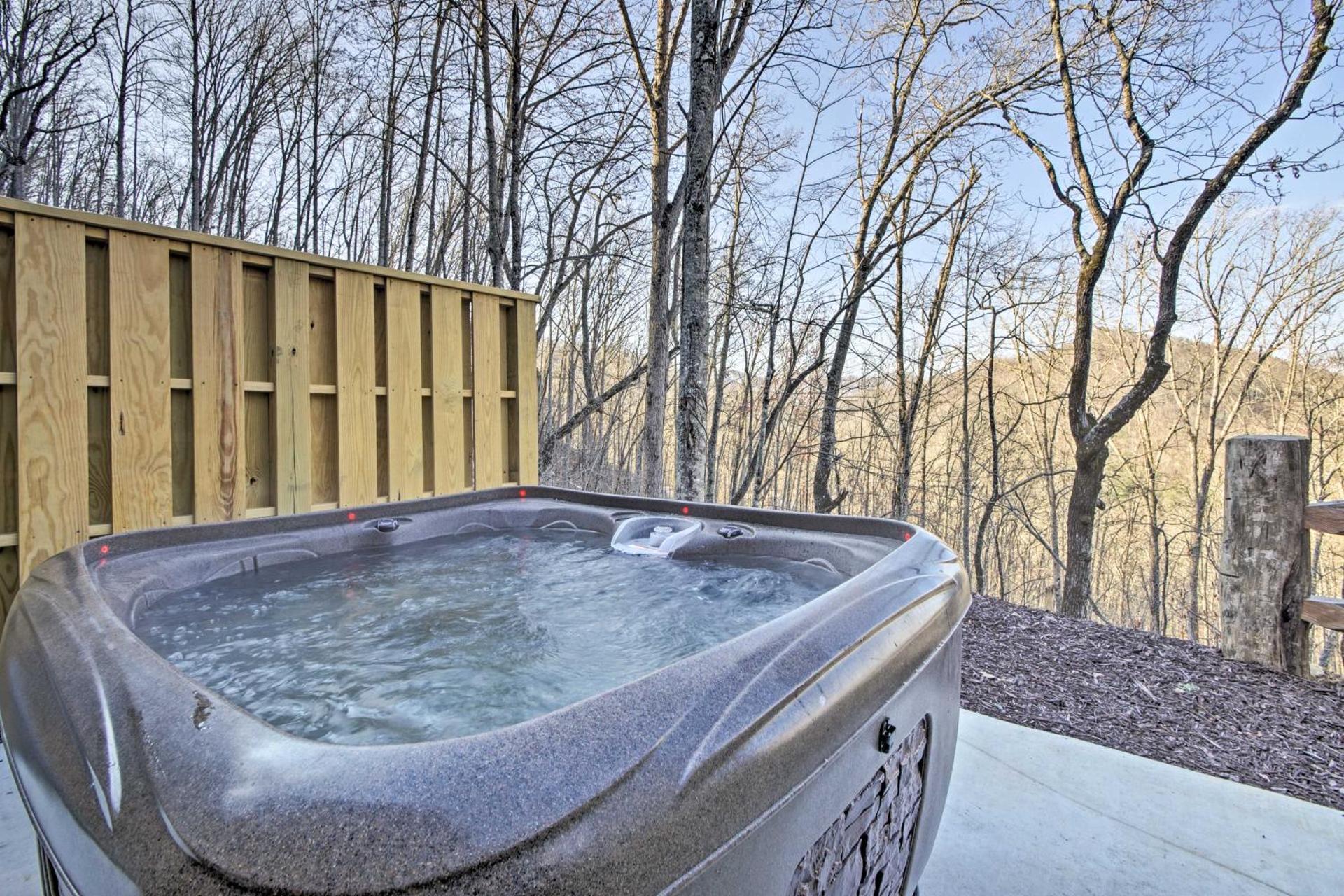 Hot Tub and Views Charming Bryson City Cabin!