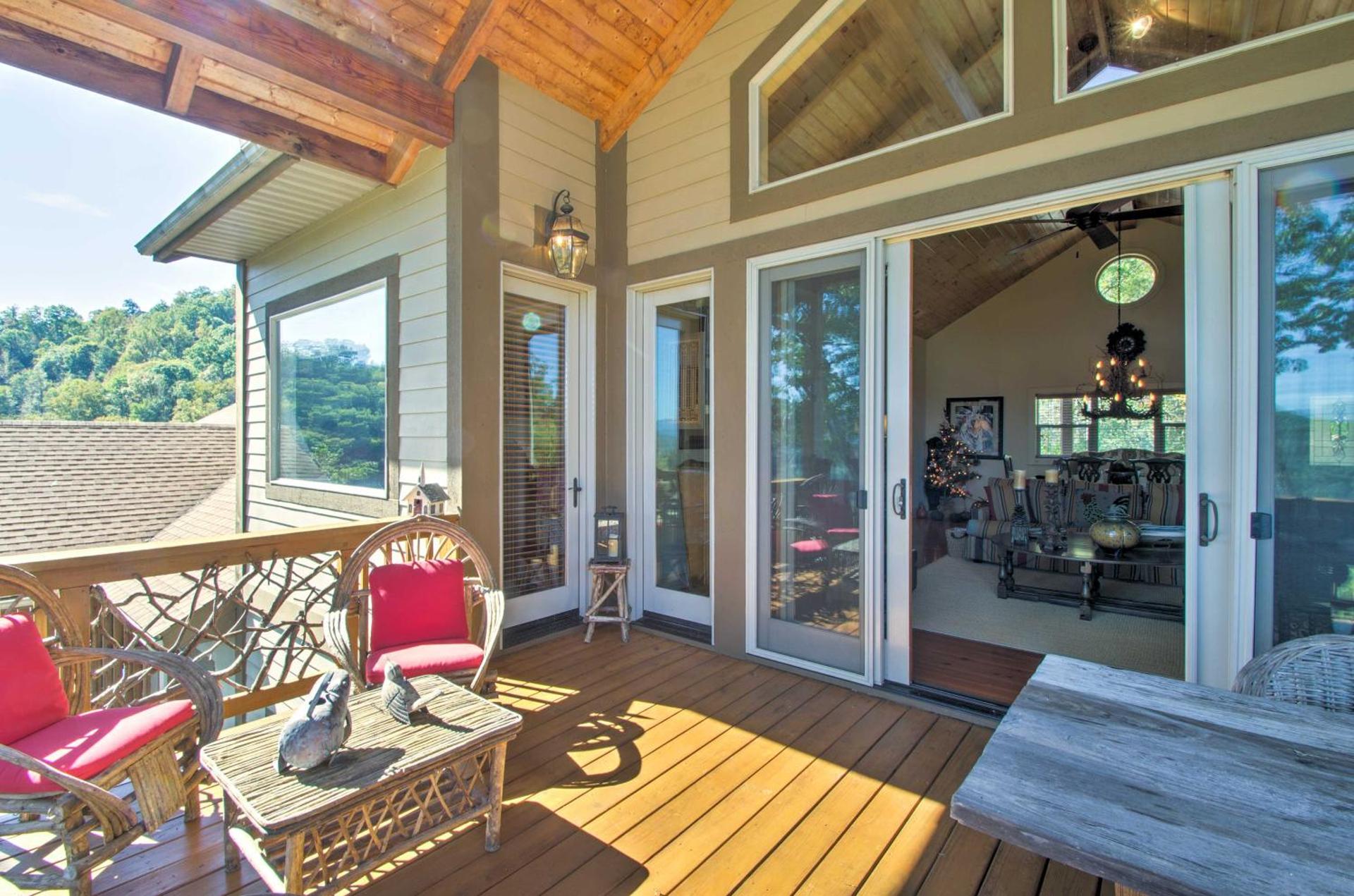 Bryson City Condo with Spectacular Views and Amenities