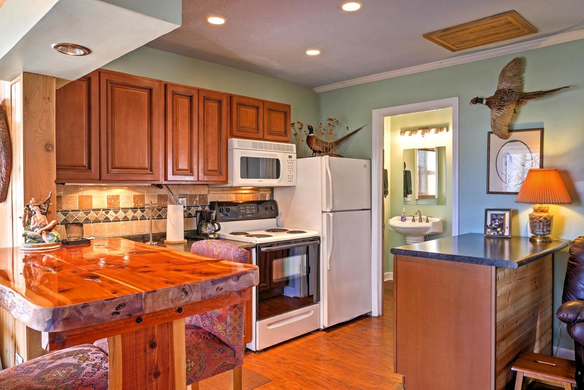 Paradise Cove Cabin with Boathouse and Dock