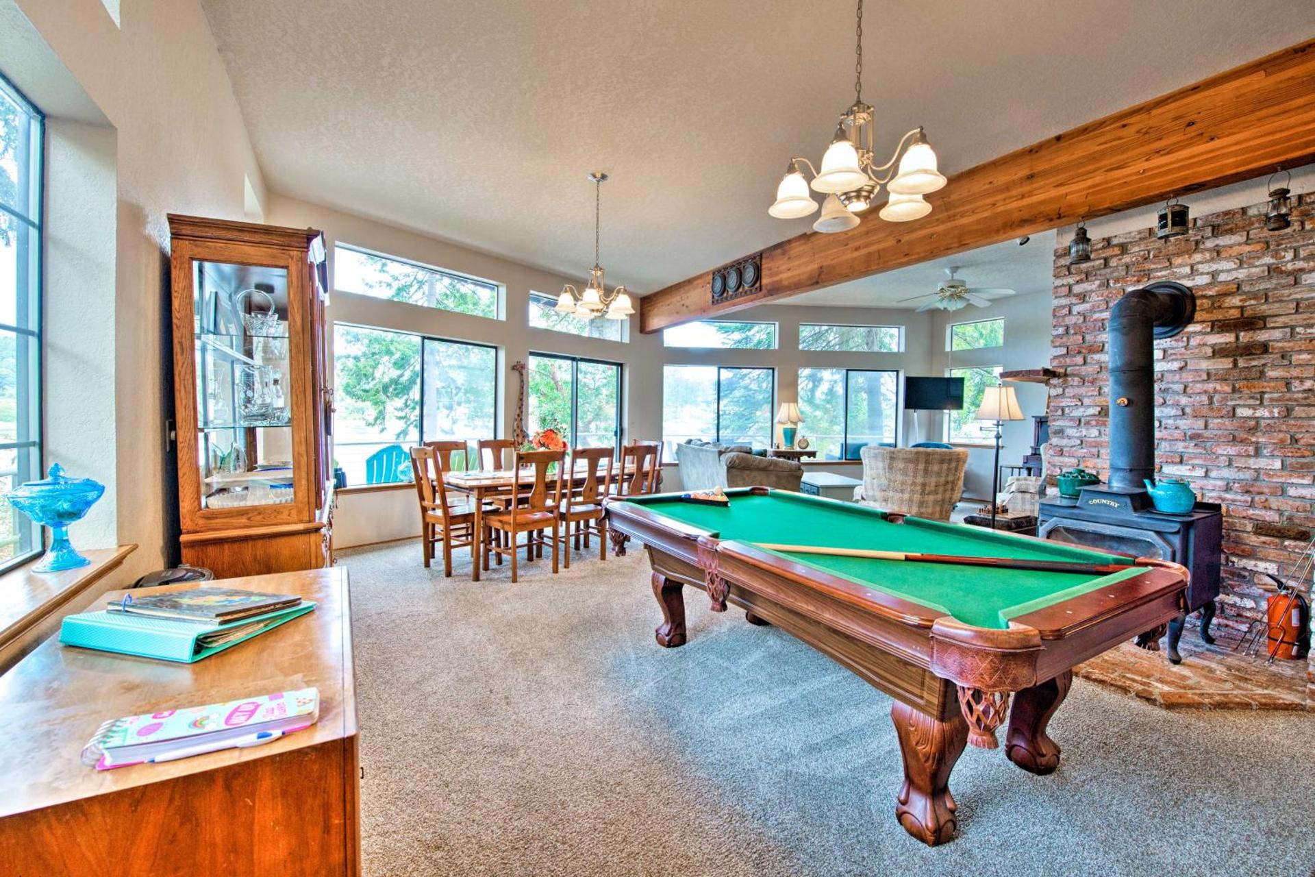 Waterfront Bainbridge Island Home Stunning Views!