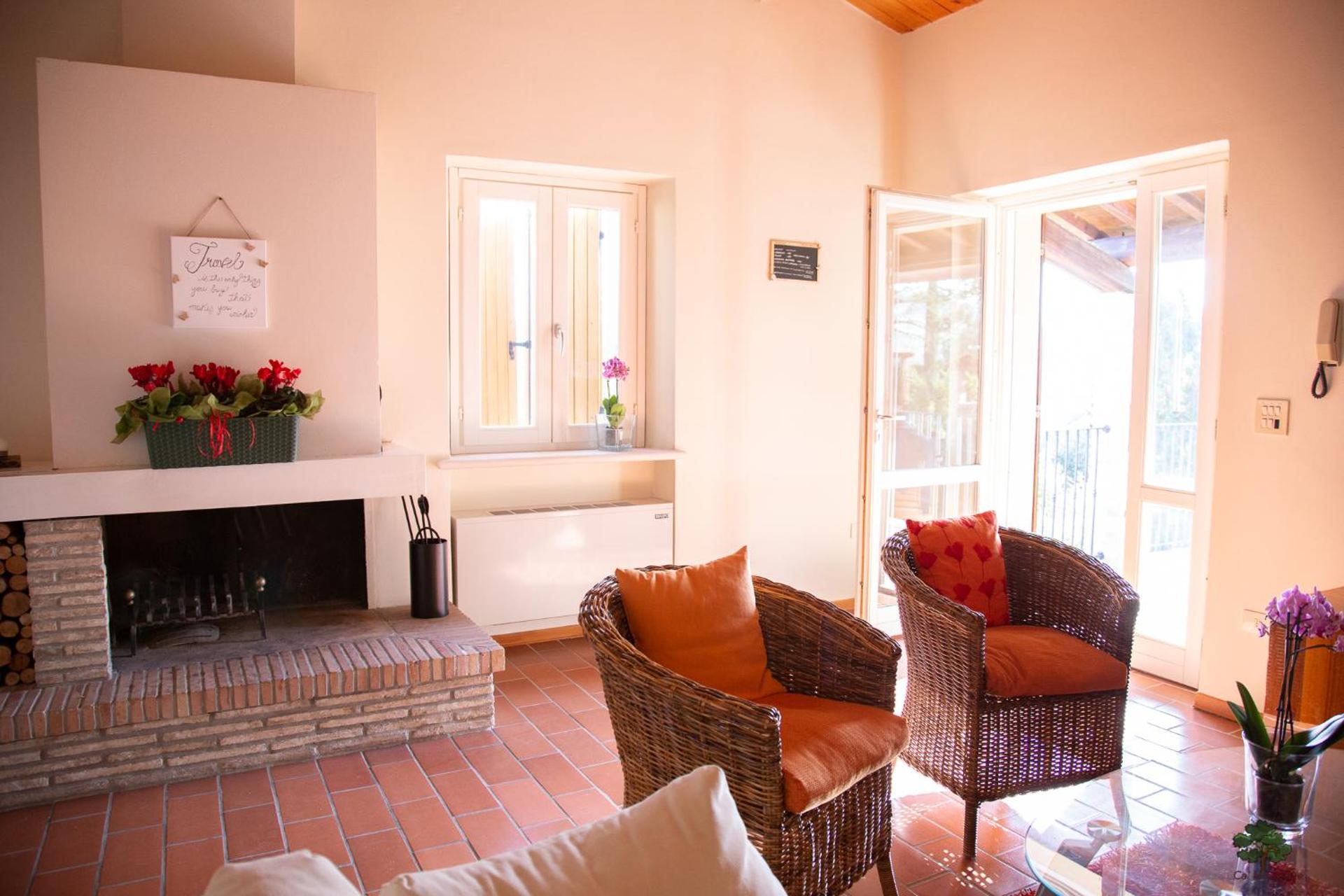 Ca' le cerque, villa surrounded by the Marche nature