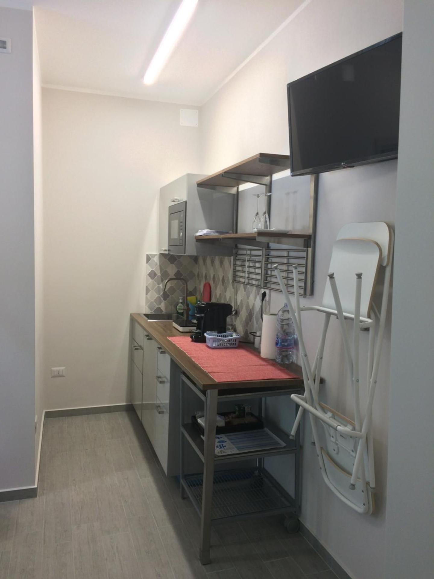 Kitchen or kitchenette