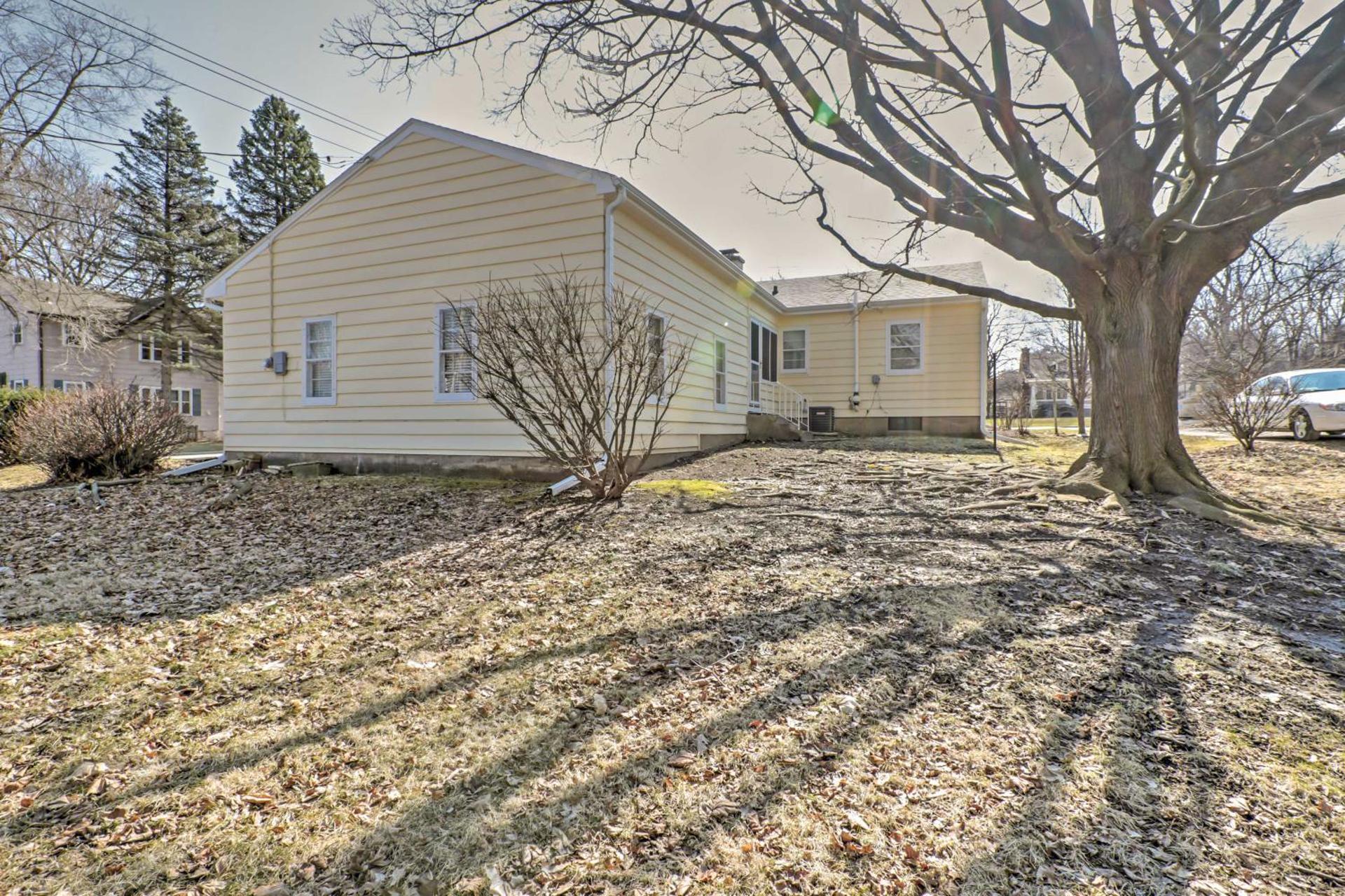 Williams Bay Retreat Walk to Lake Geneva and Town!