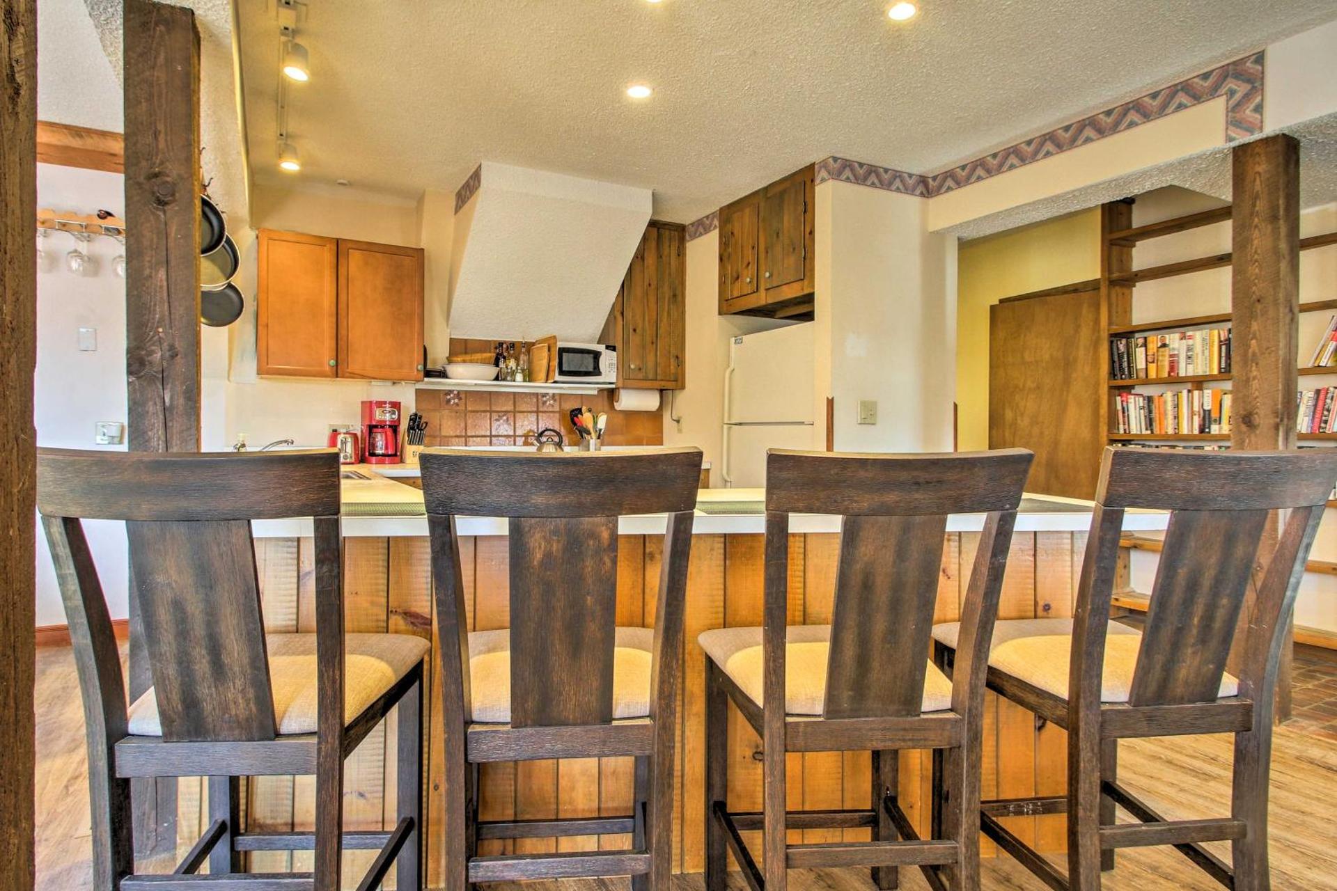 Hot Tub and Moan Mtn Views North Conway Townhouse