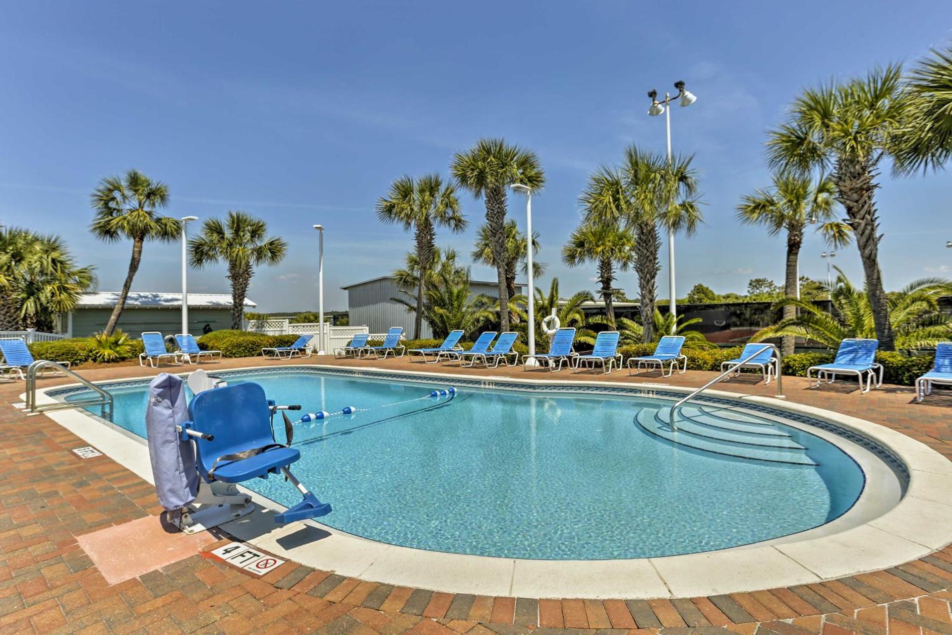 Oceanfront PCB Condo with Beach Access and 2 Pools