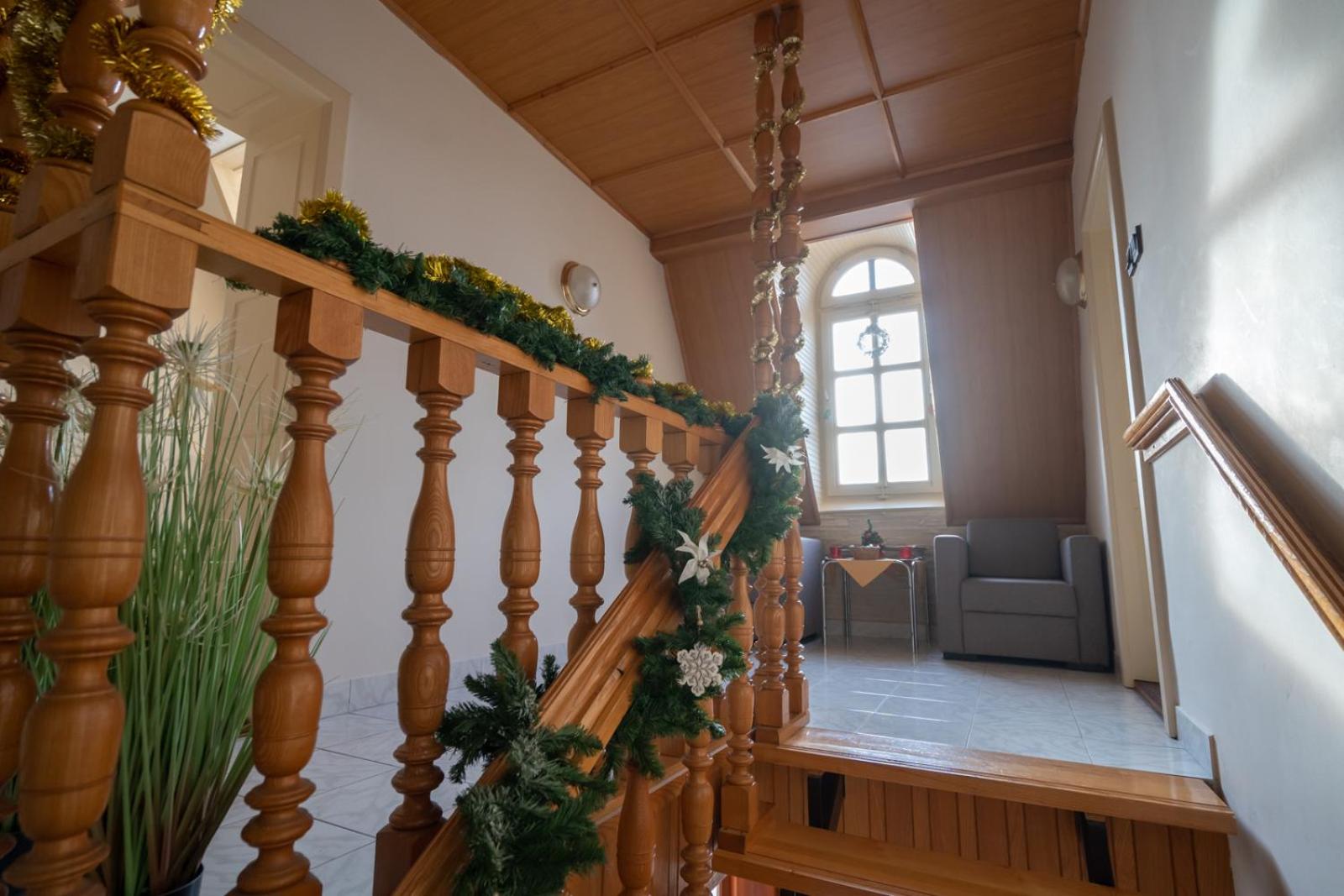 Communal lounge/ TV room