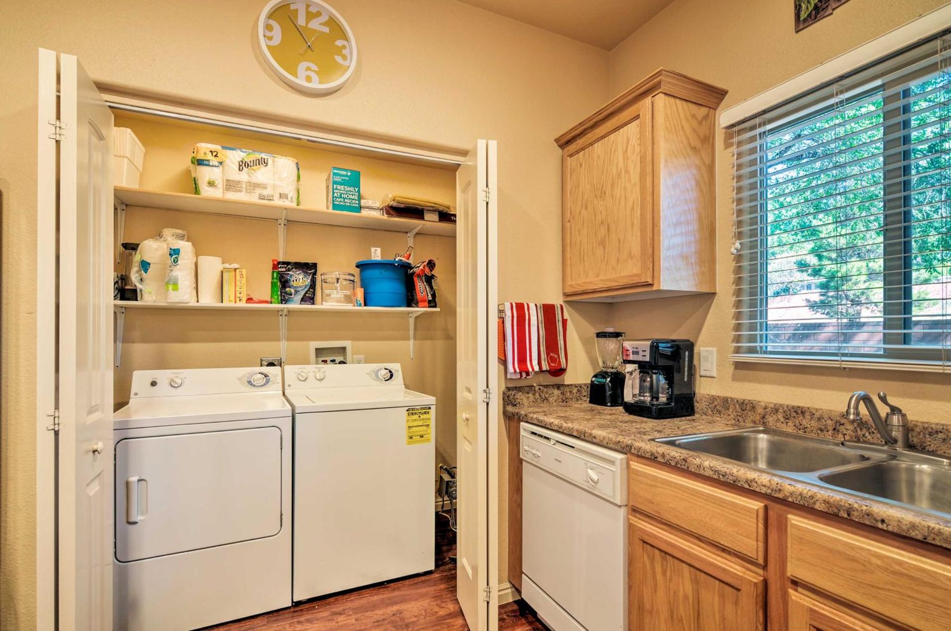 Kanab Condo with Pool and AC Less Than 1 Mi to Attractions!