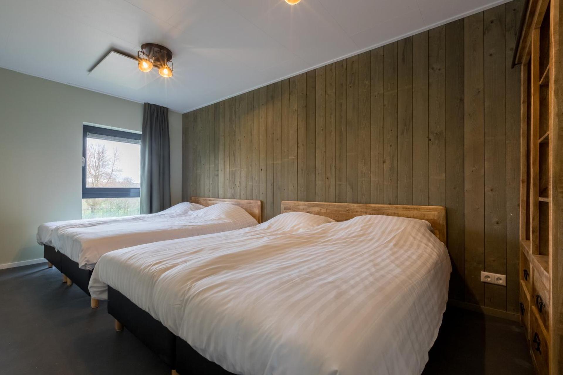 Welcome in - Vakantiehuis 6 en 12 personen, Vroondijk in Vrouwenpolder