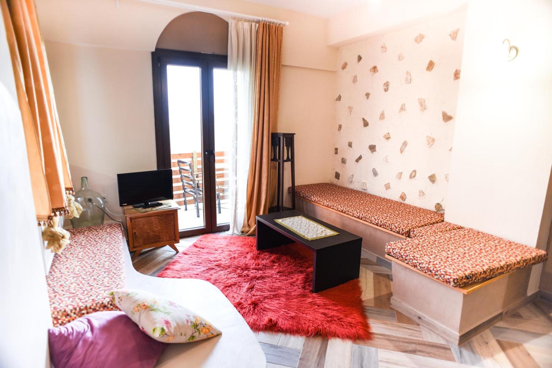 Victoria's Country Apartments