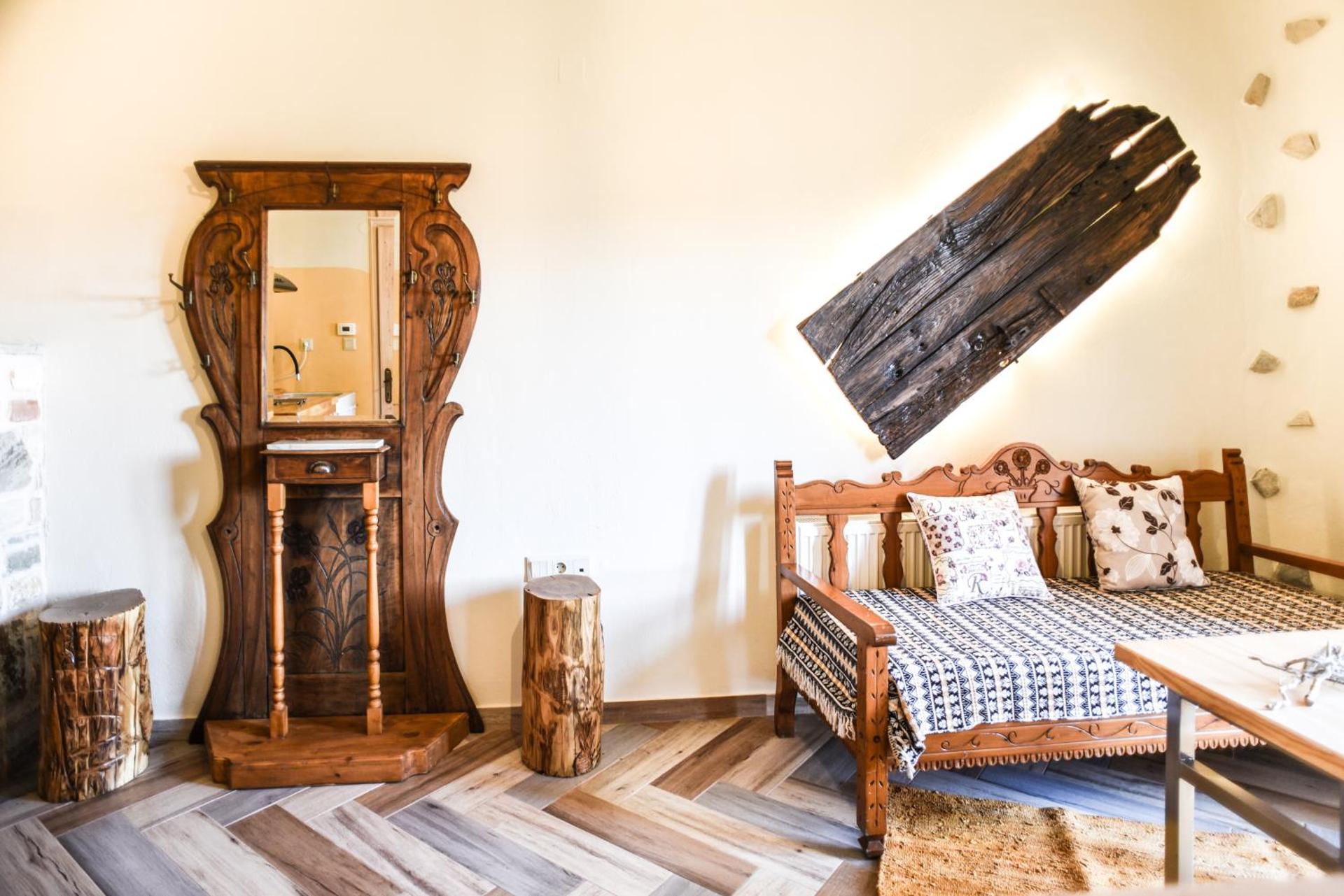 Victoria's Country Apartments