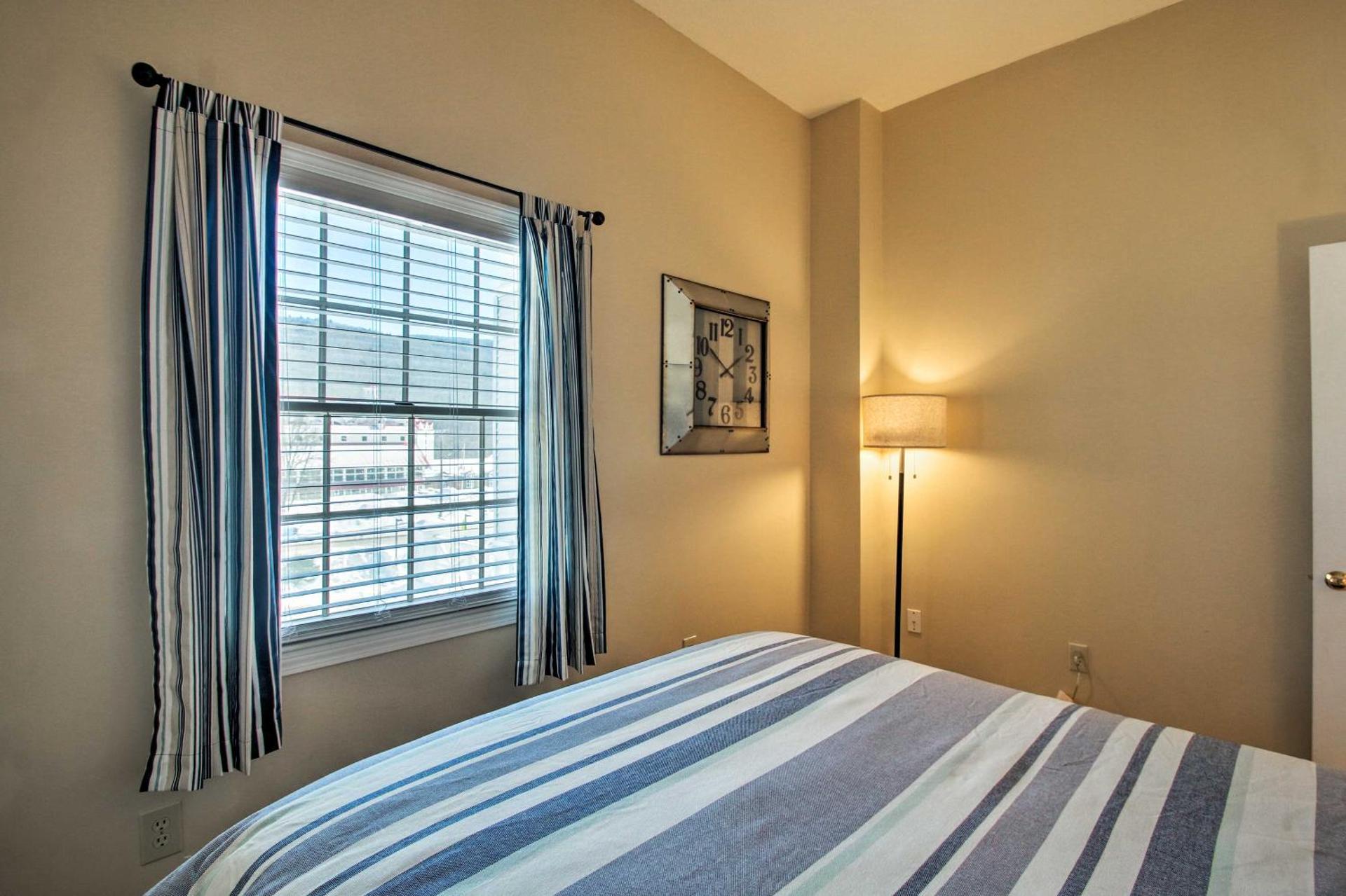 Lincoln Family Condo 2 Mi to Loon Mountain Resort