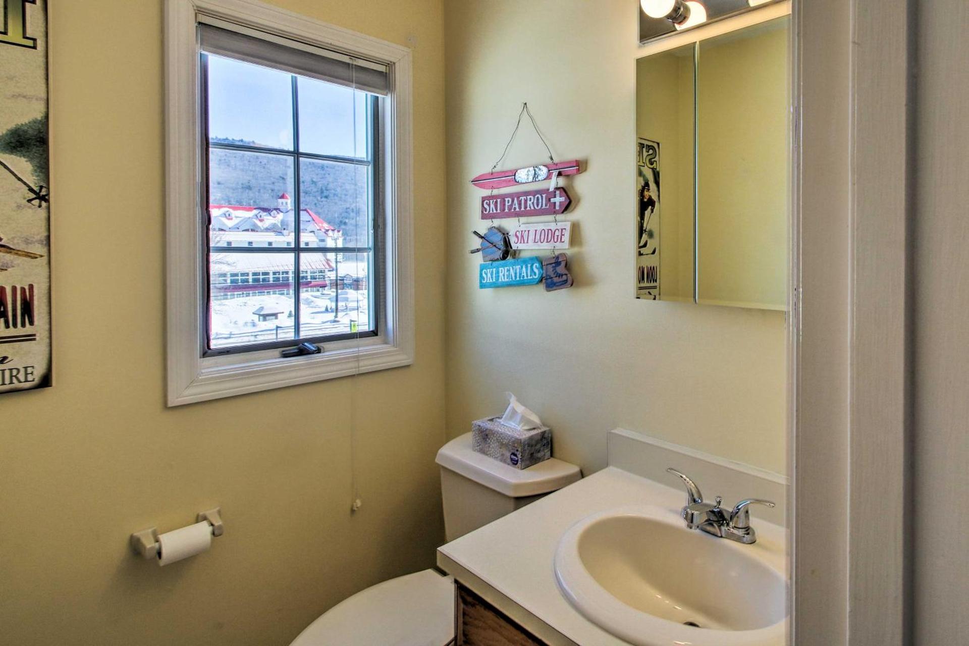 Lincoln Family Condo 2 Mi to Loon Mountain Resort