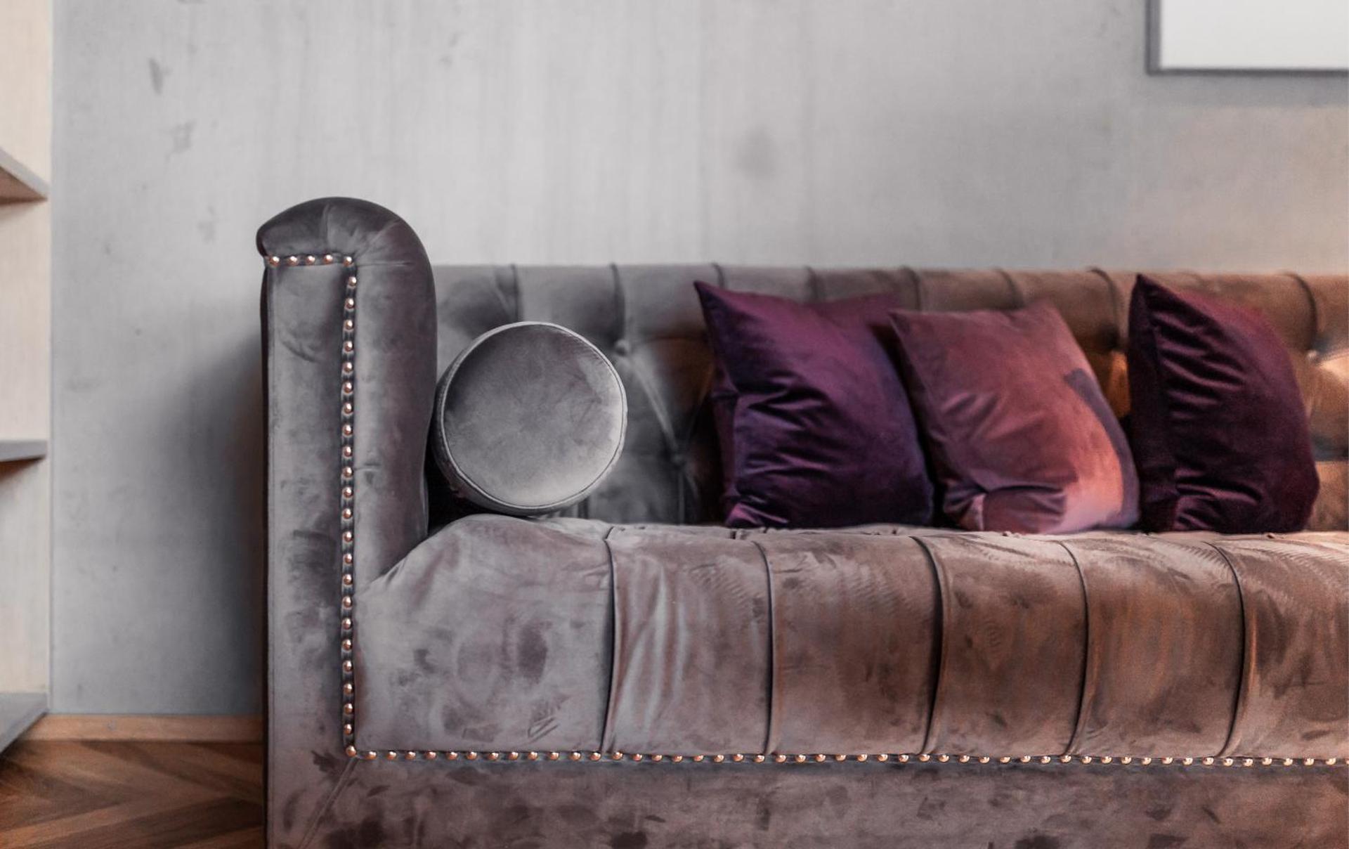 Burgi's - Adults only