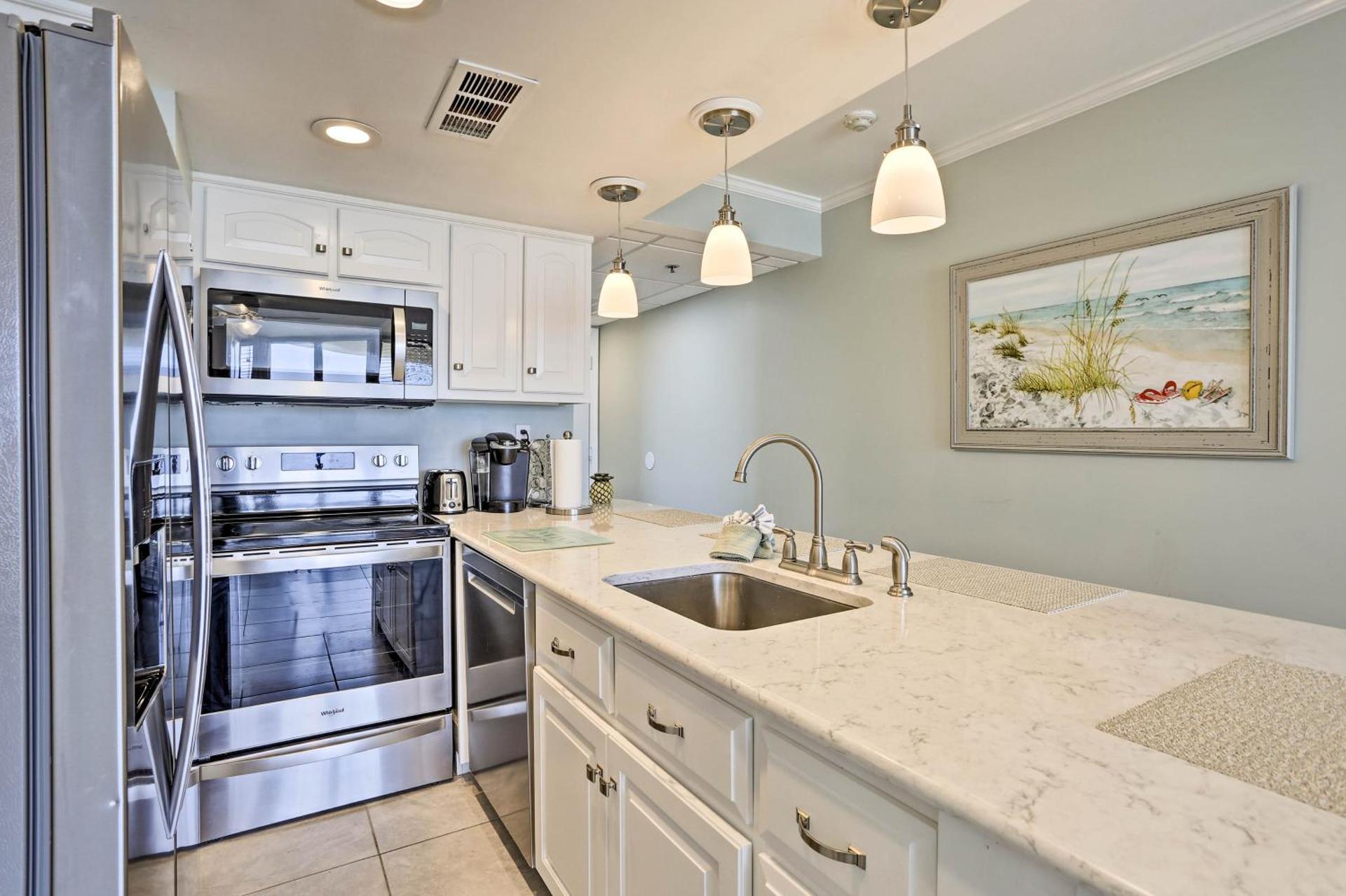 Bright PCB Condo with Gulf Views and Beach Access!