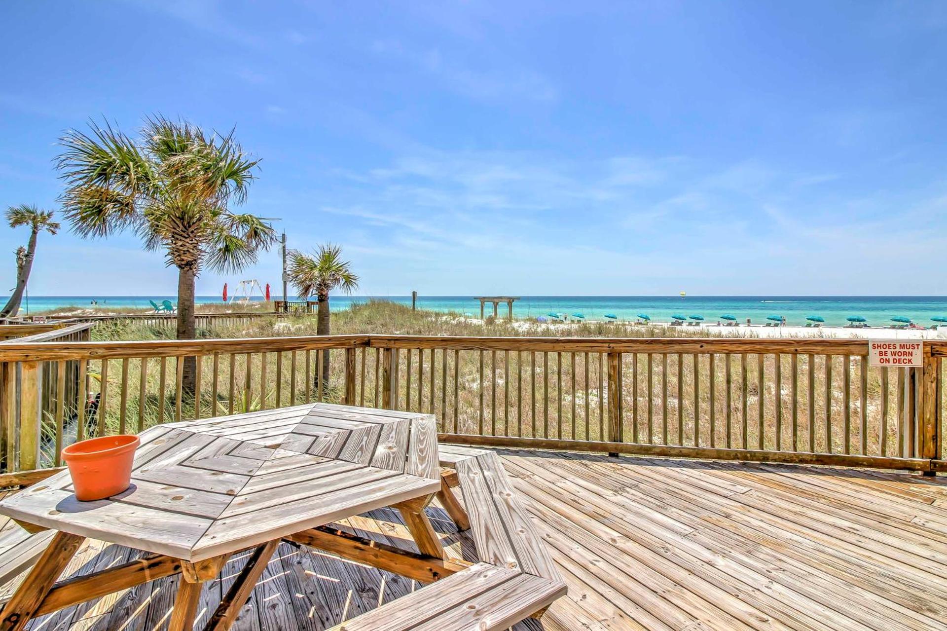 Bright PCB Condo with Gulf Views and Beach Access!