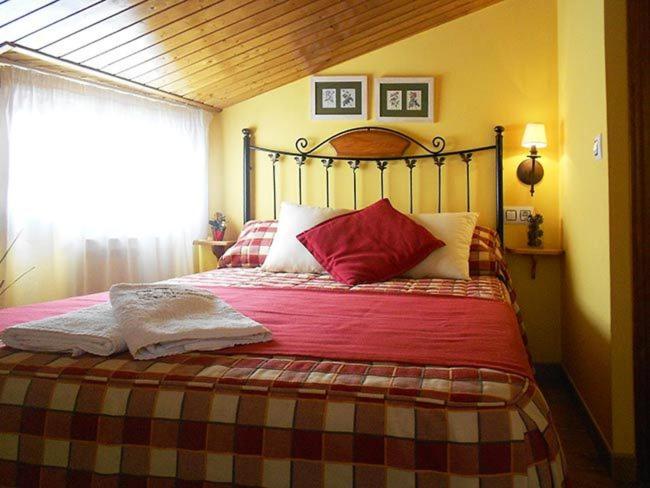 Apartamentos Turismo Rural Casa Santorroman