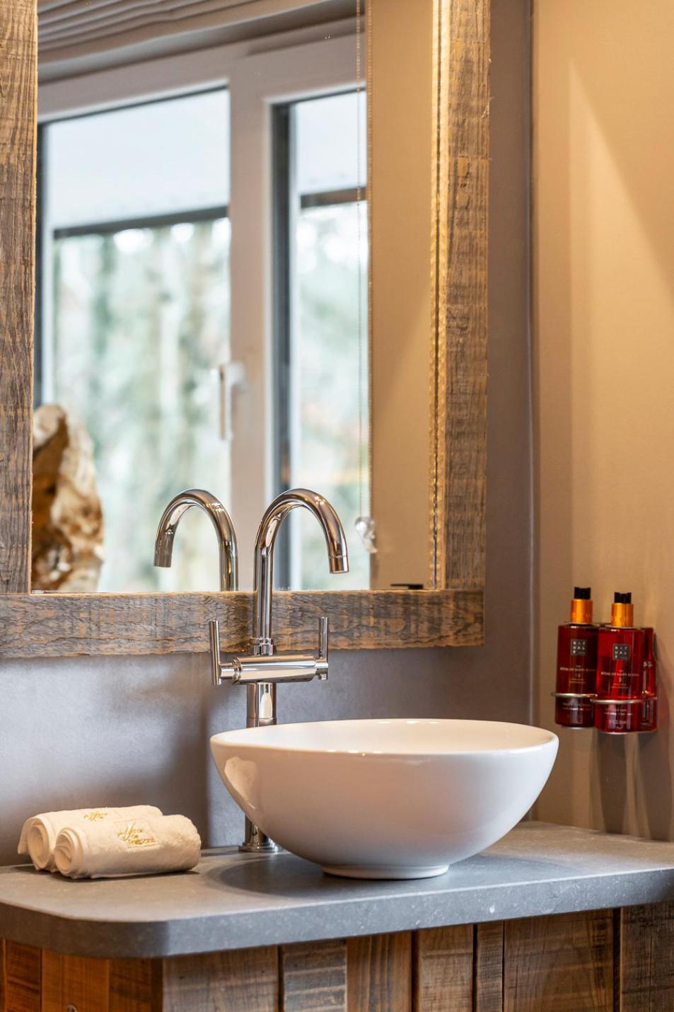 La Villa des Sources à 500 mètres du circuit