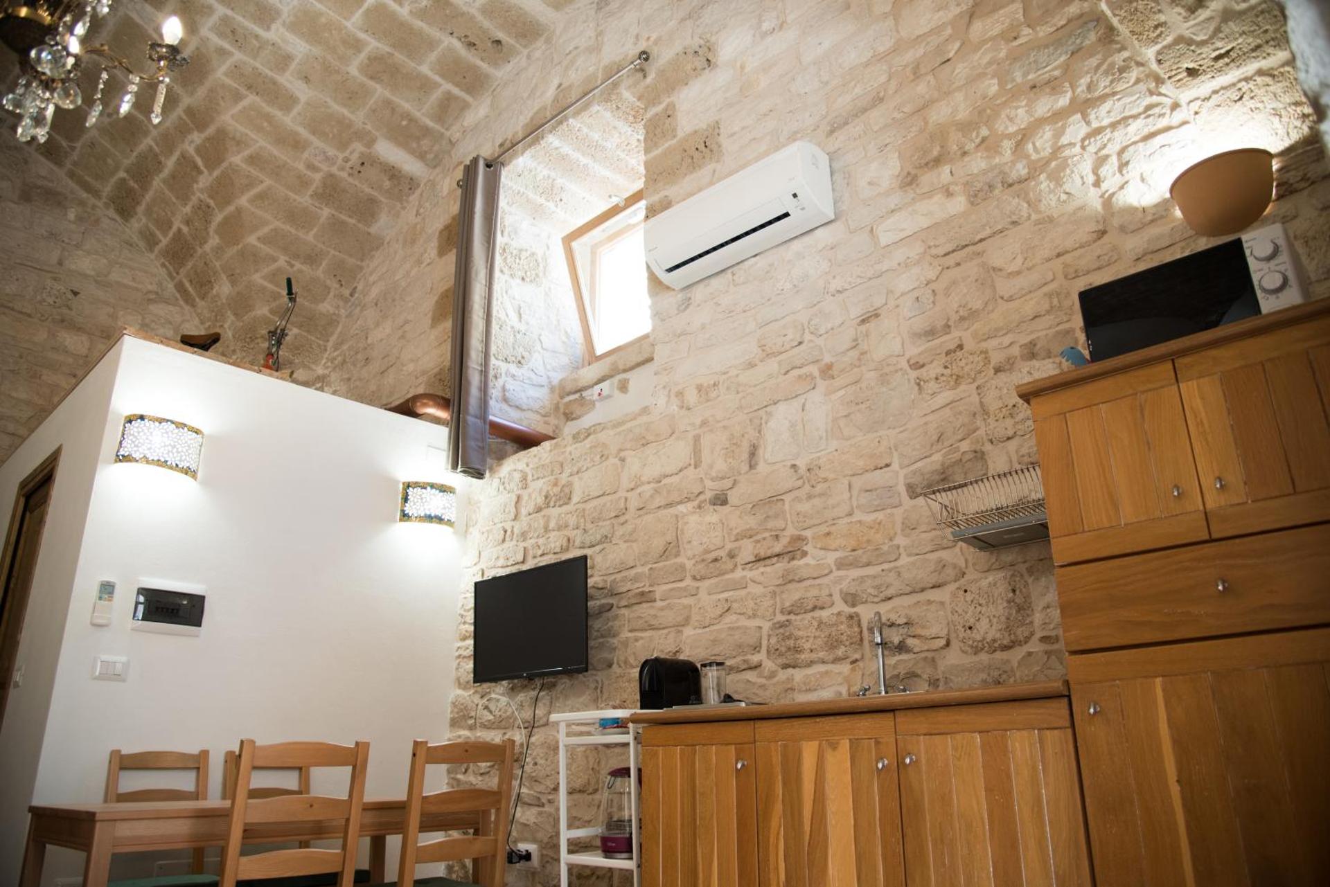 Piazza Duomo - Medieval Puglia's House