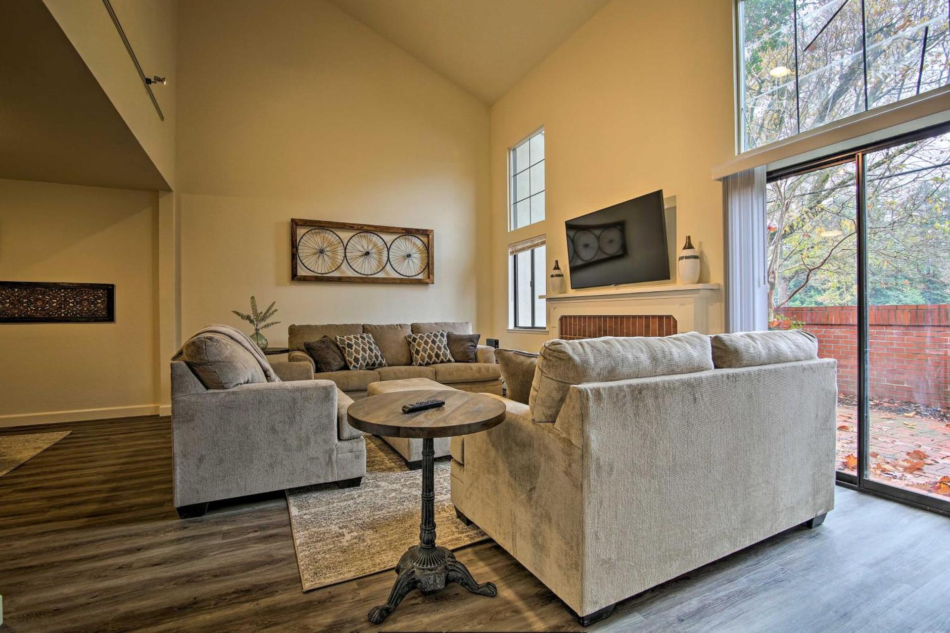 Well-Appointed Condo Across Street from UC Davis!