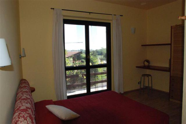 One-Bedroom Apartment with Balcony