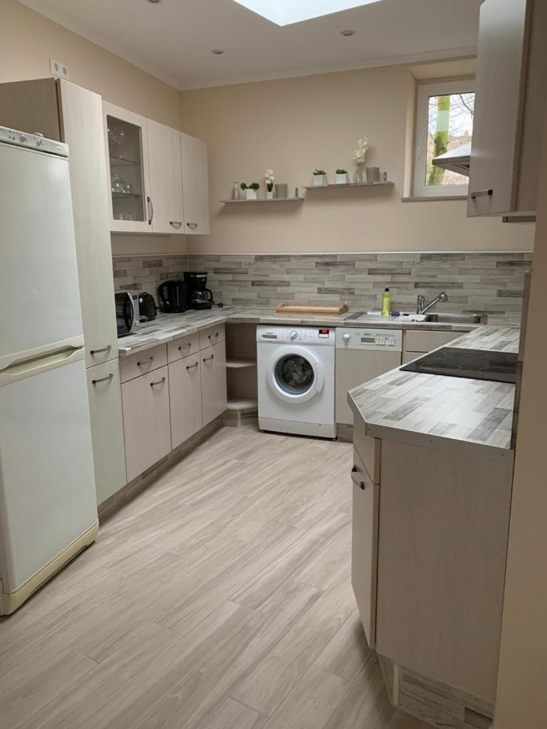 2Raum-Apartment Leznew