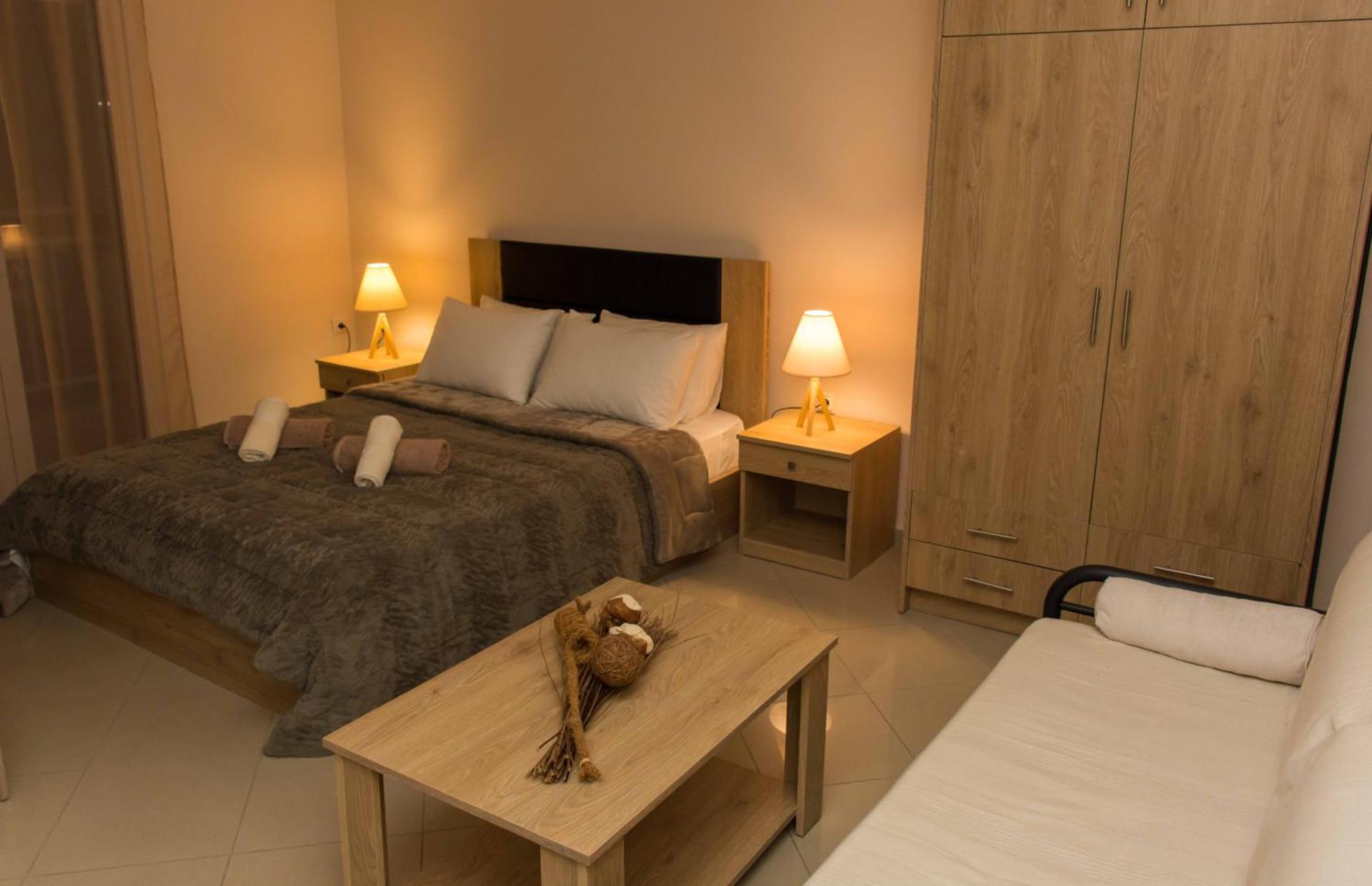 Central Luxury Studio