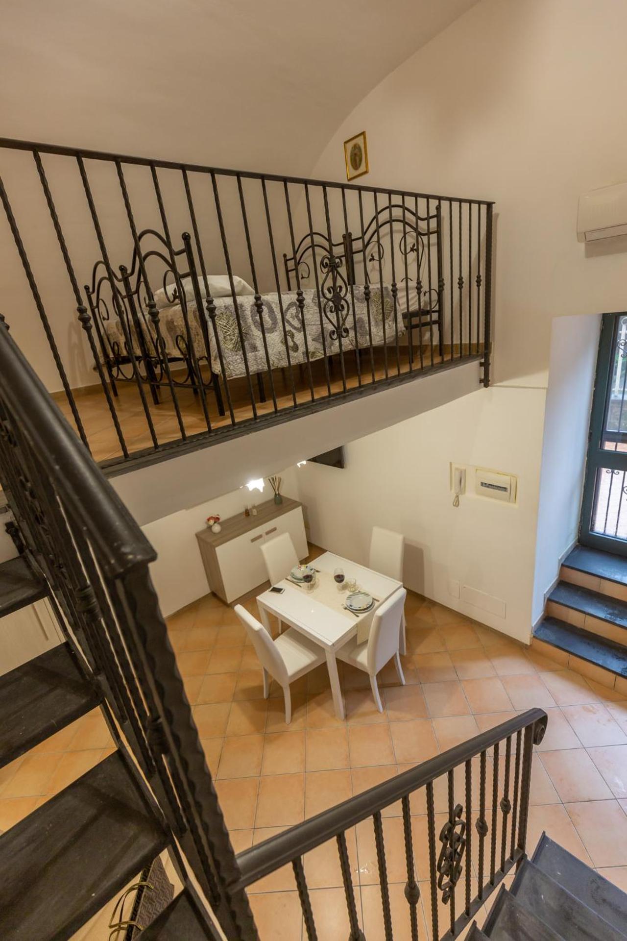 Flowers apartments & rooms