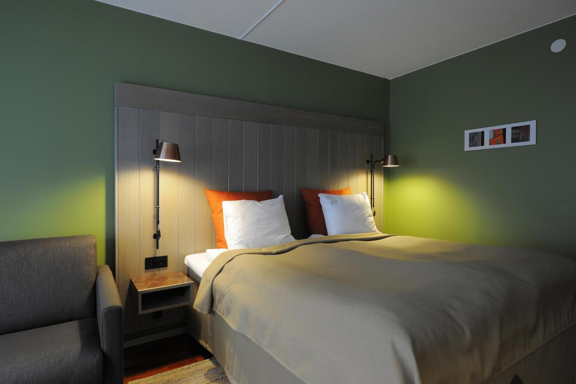 Photo of the whole room