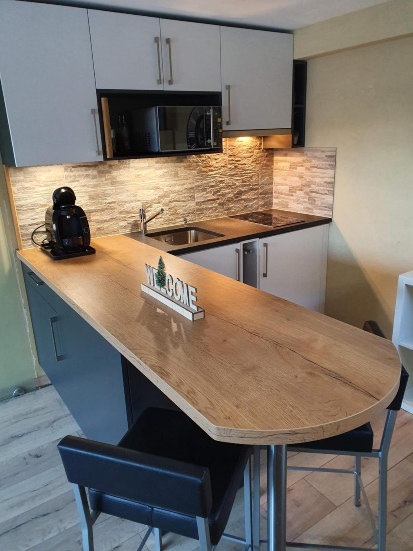 Kitchen or kitchenette