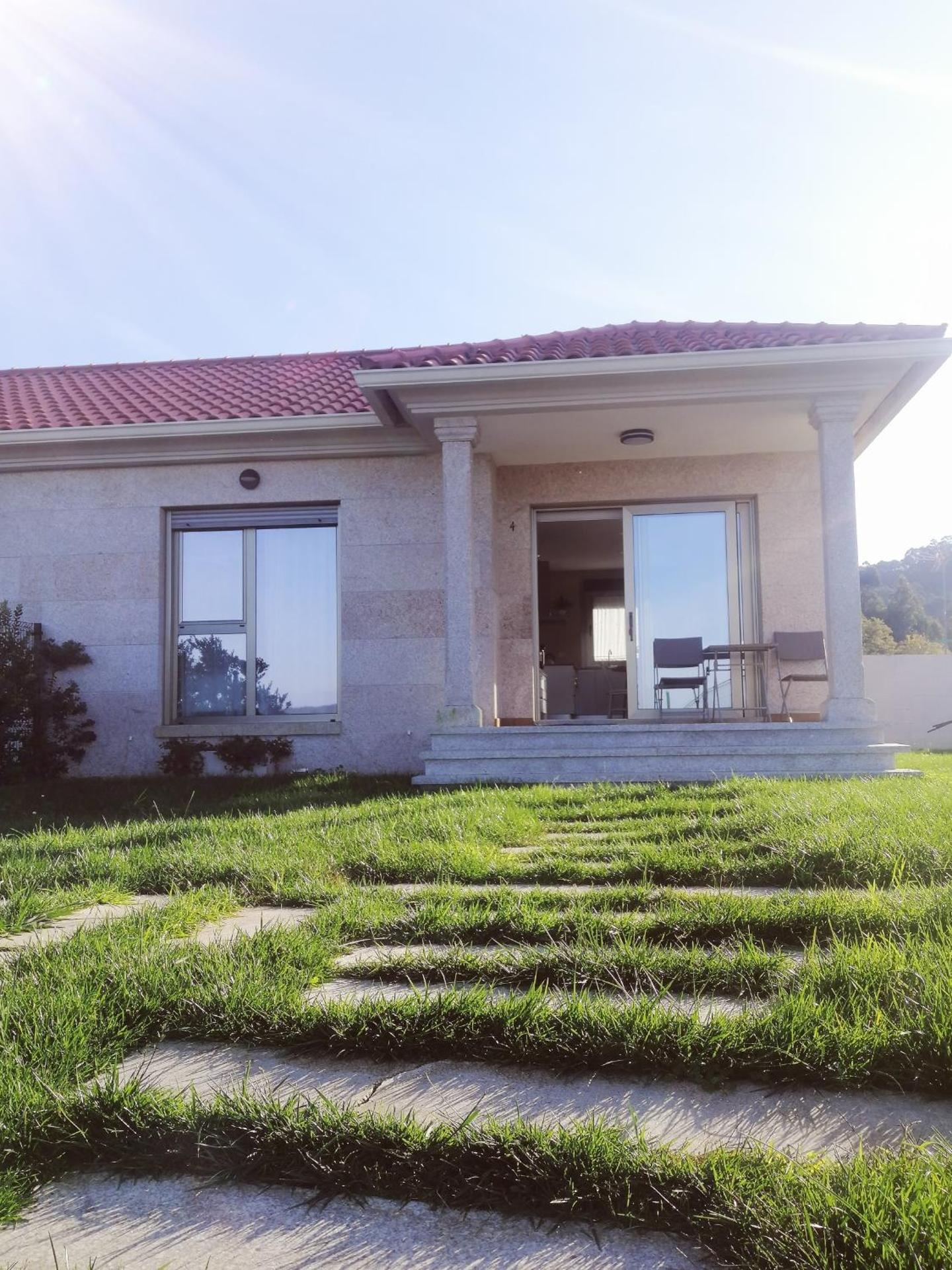 Casa apartamento a pie de playa Areabrava - en Cangas - Hio -Galicia- España