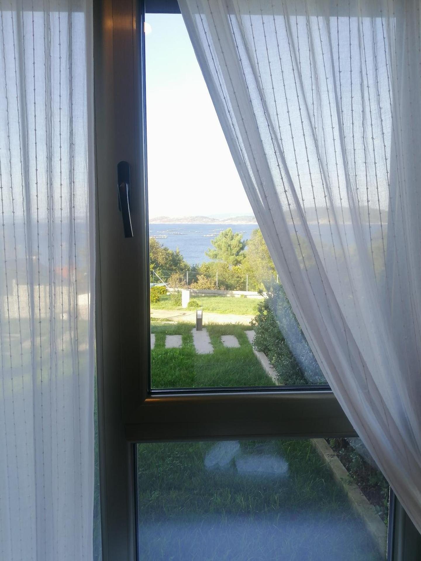 Casa apartamento a pie de playa Areabrava - en Cangas - Hio -Galicia- España