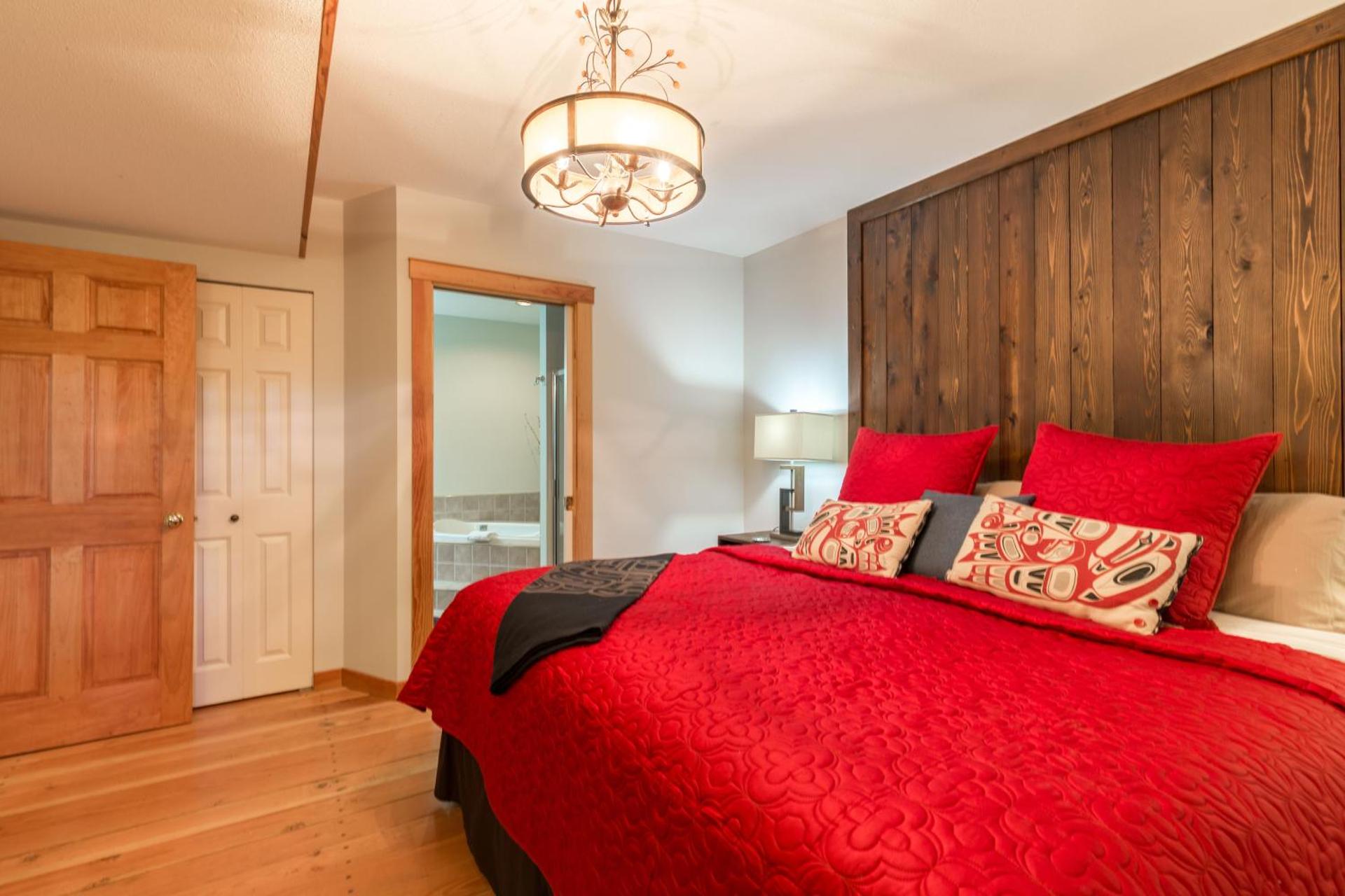 Tranquility Bay Waterfront Inn