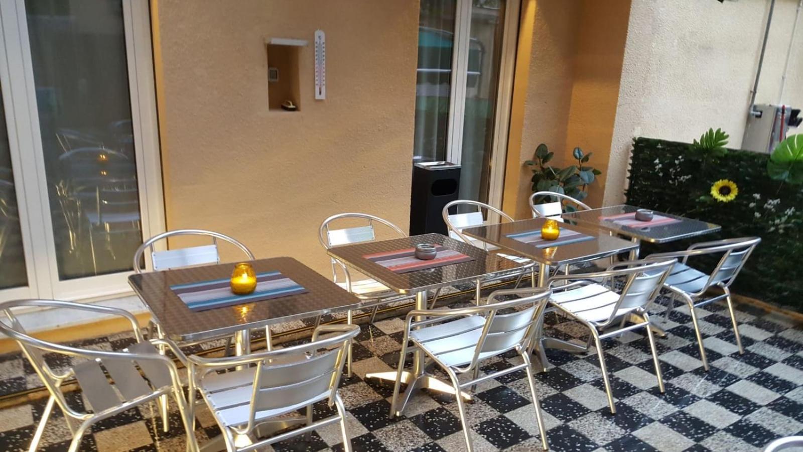 Albergo Aduepassi & Servizio Bike Shuttle