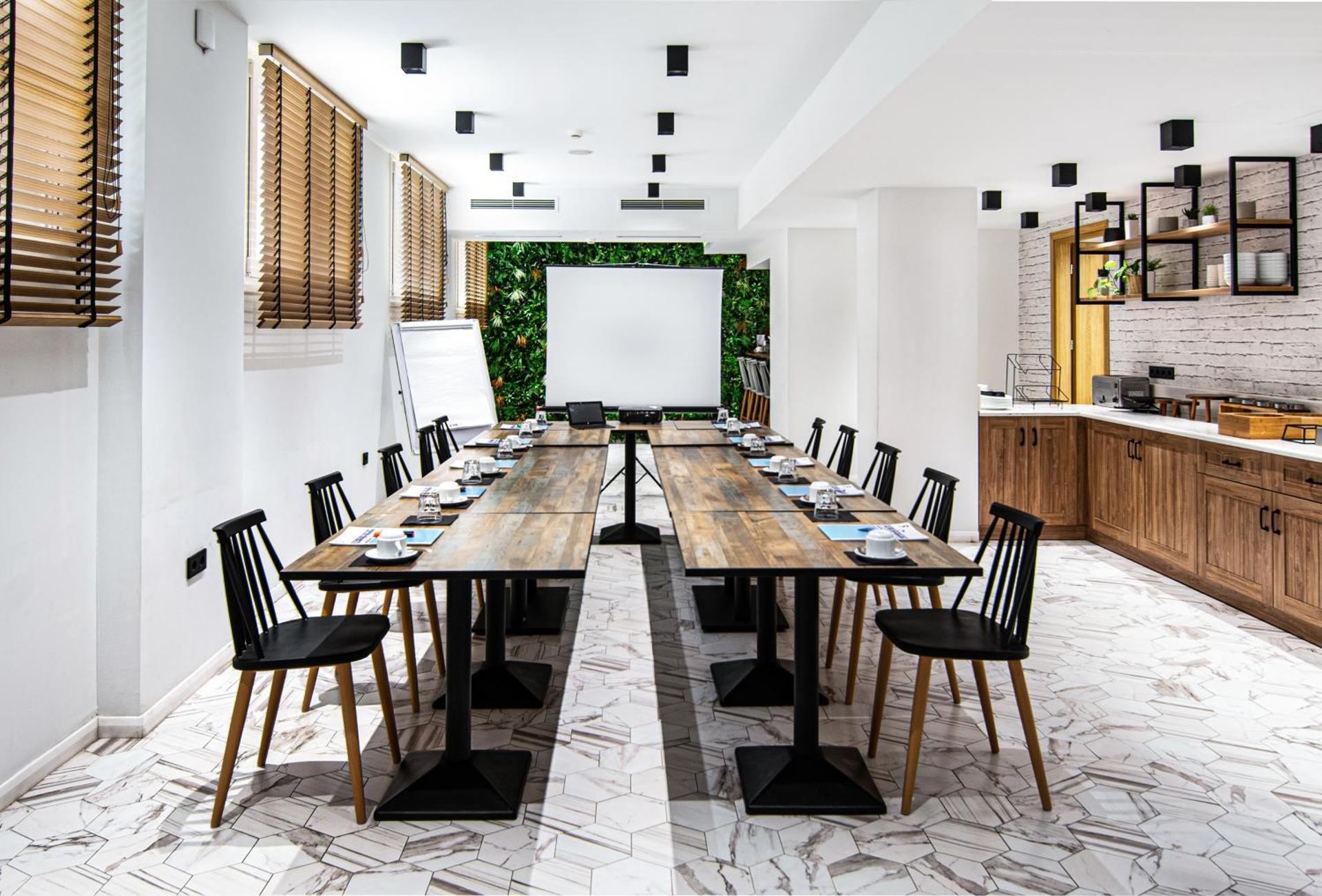 Meeting/conference room