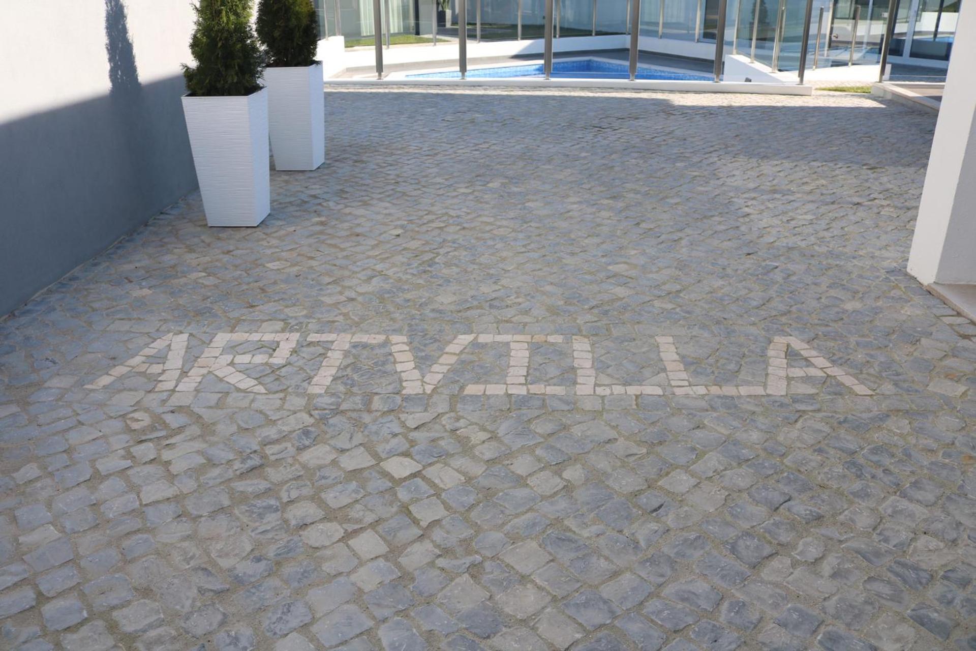 Inner courtyard view