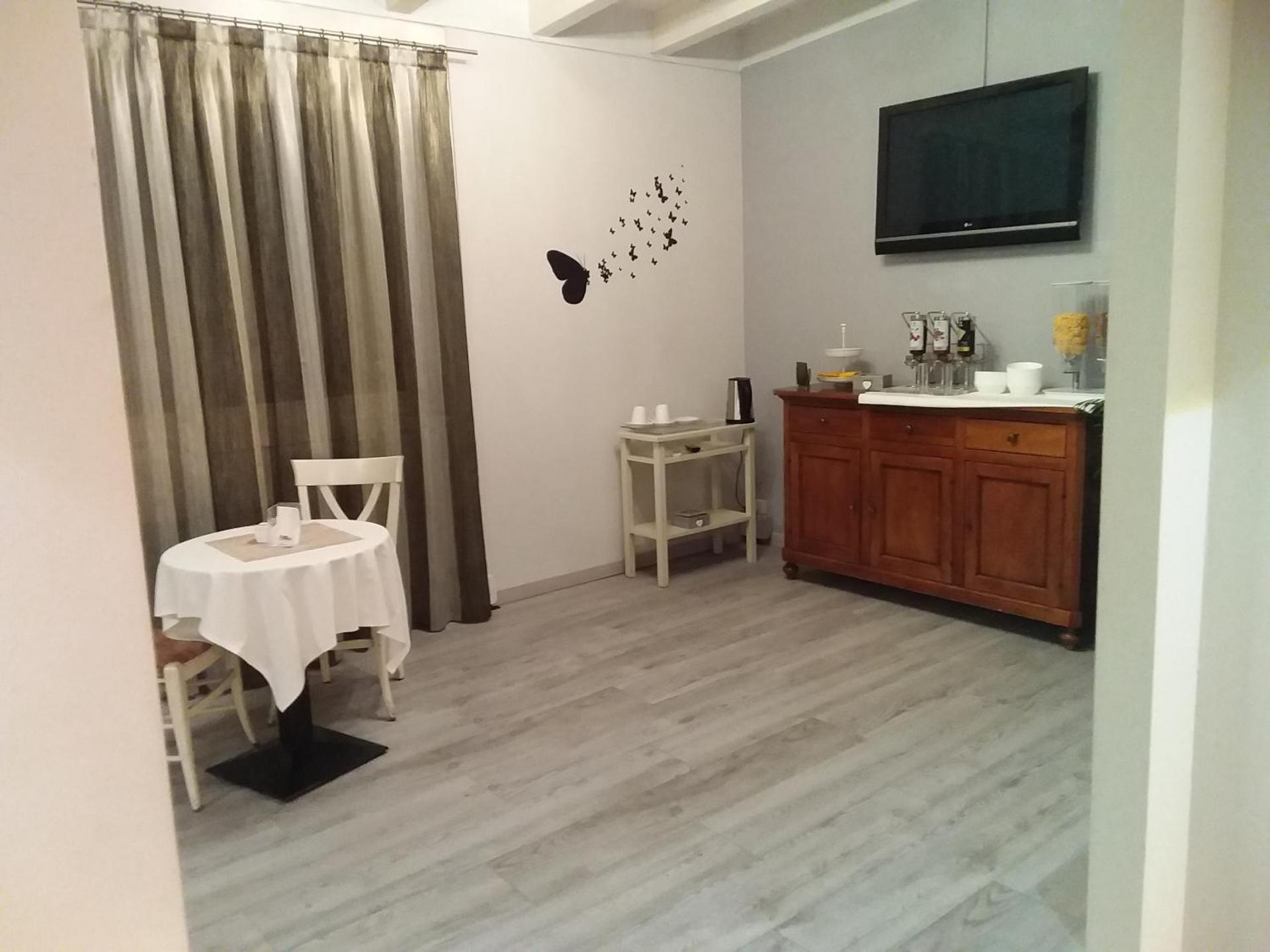 Coffee/tea facilities