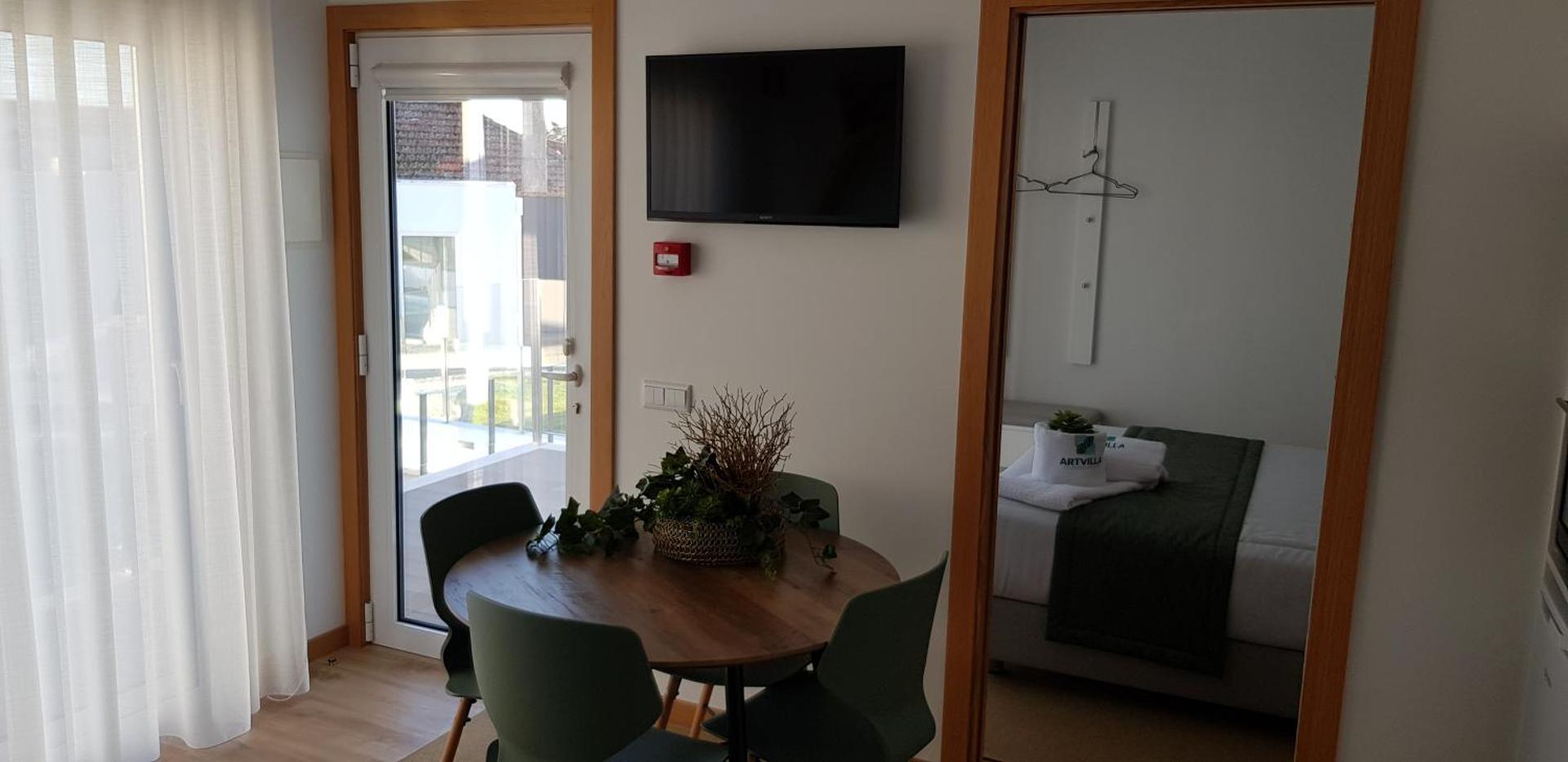 Communal lounge/ TV room