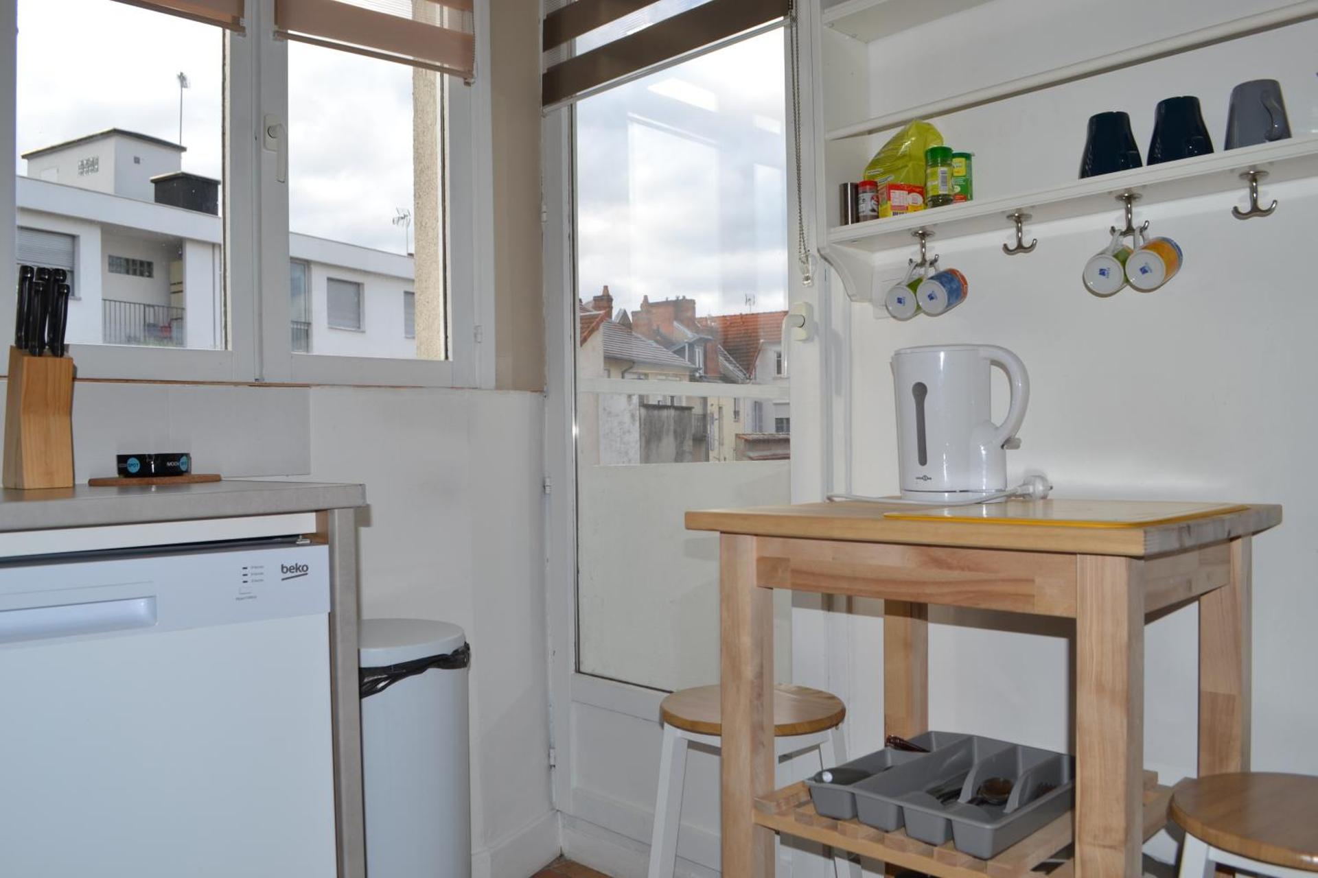 Kitchen or kitchenette