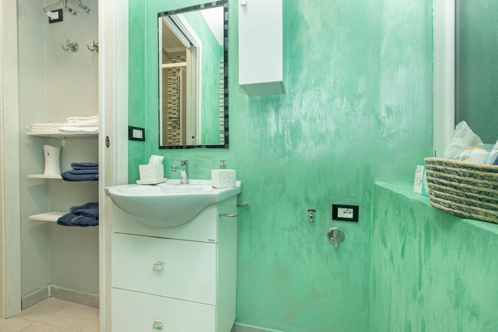 Torre degli Orefici dimora medioevale