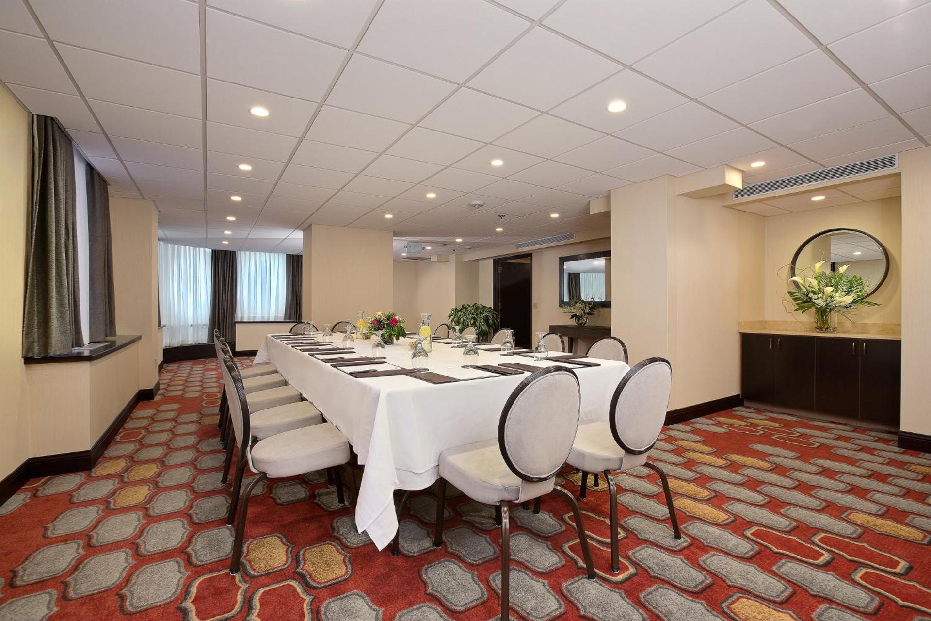 Meeting/conference room