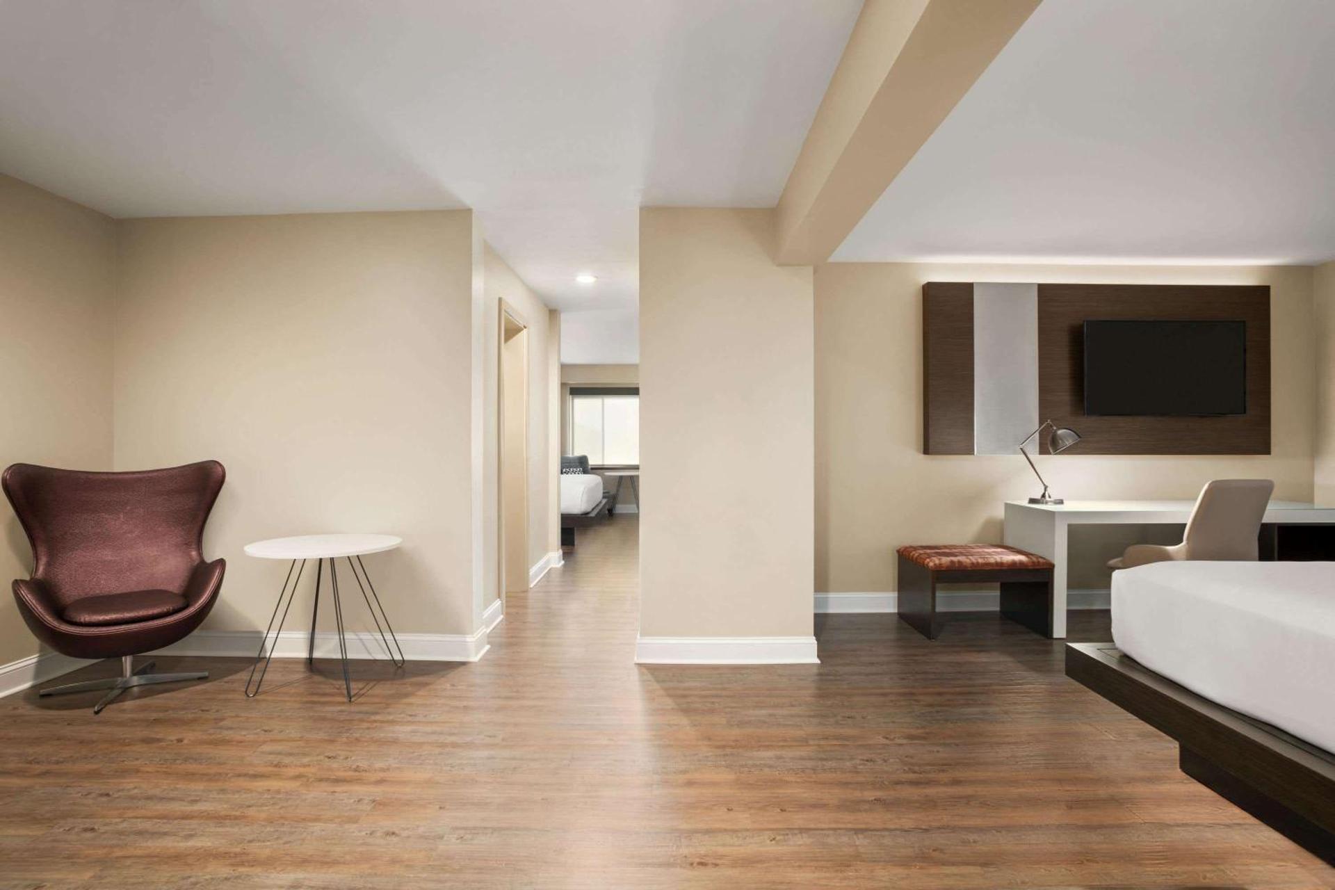 Photo of the whole room