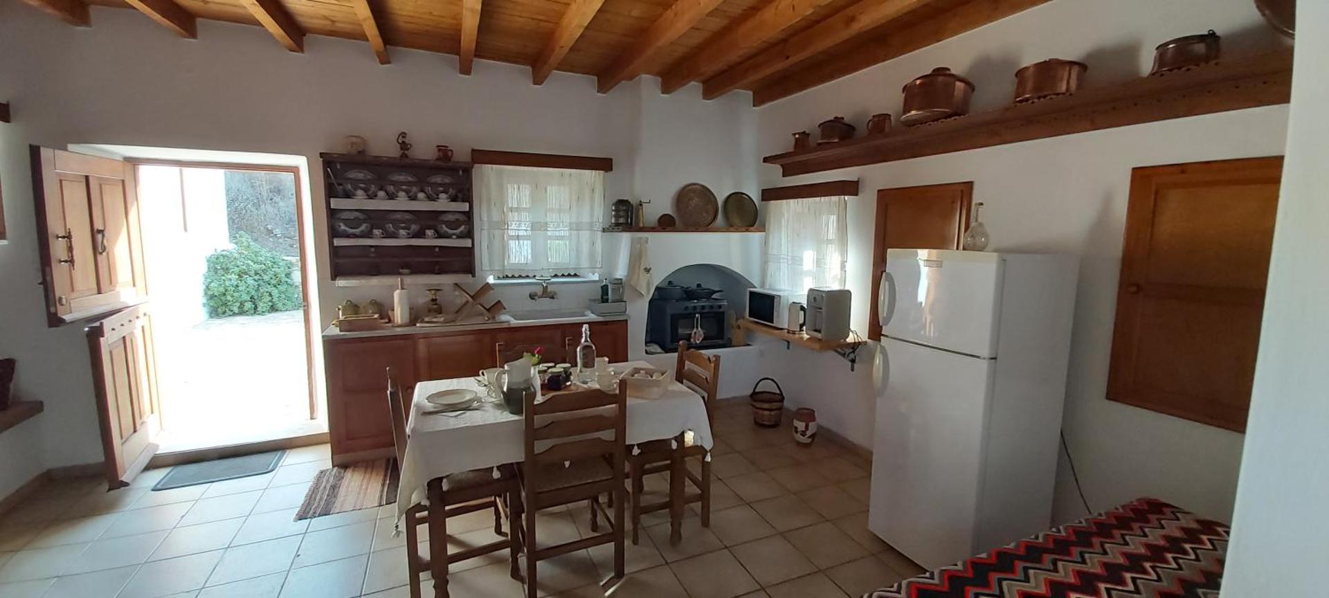 Traditional house in Asfendiou