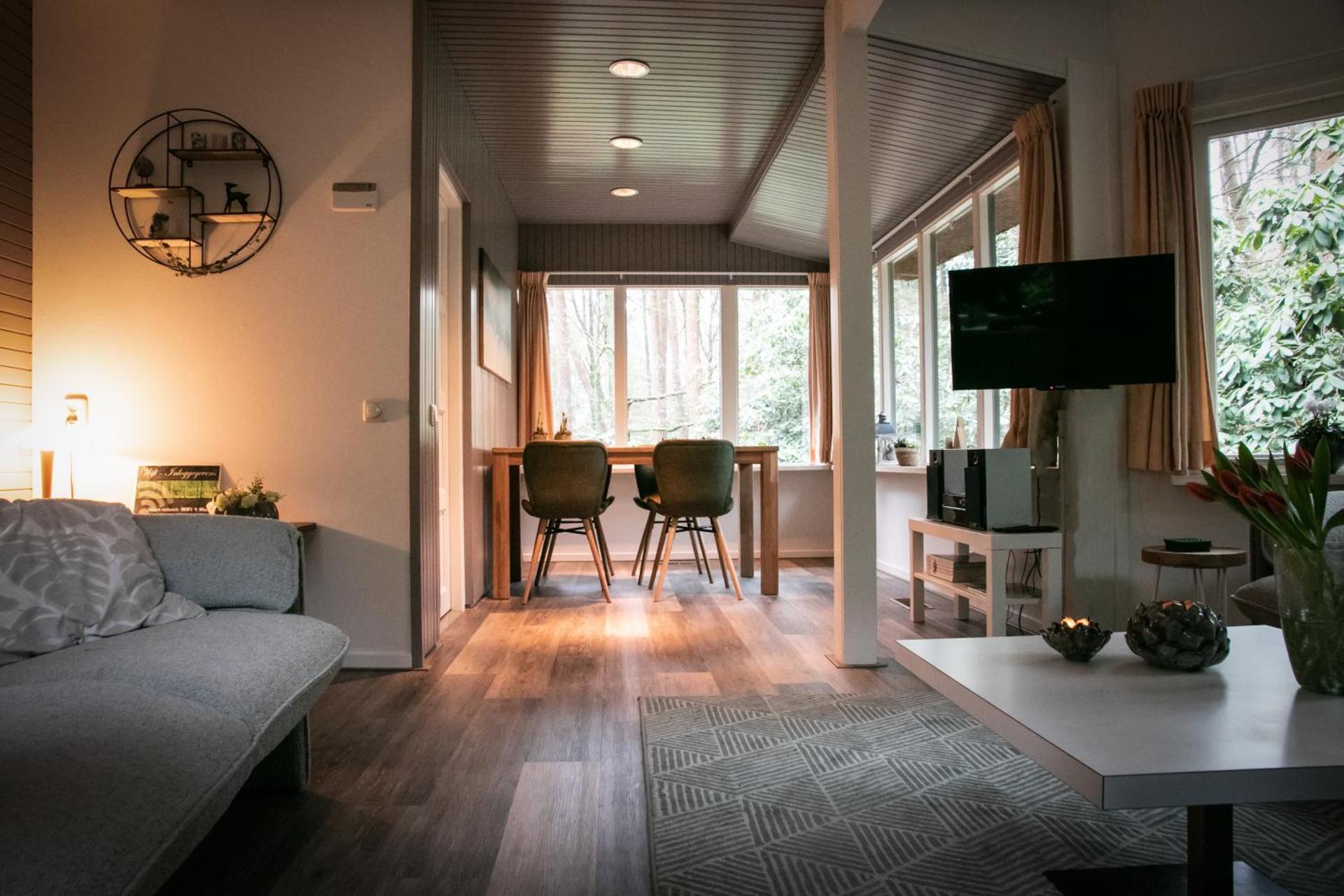 Communal lounge/ TV room