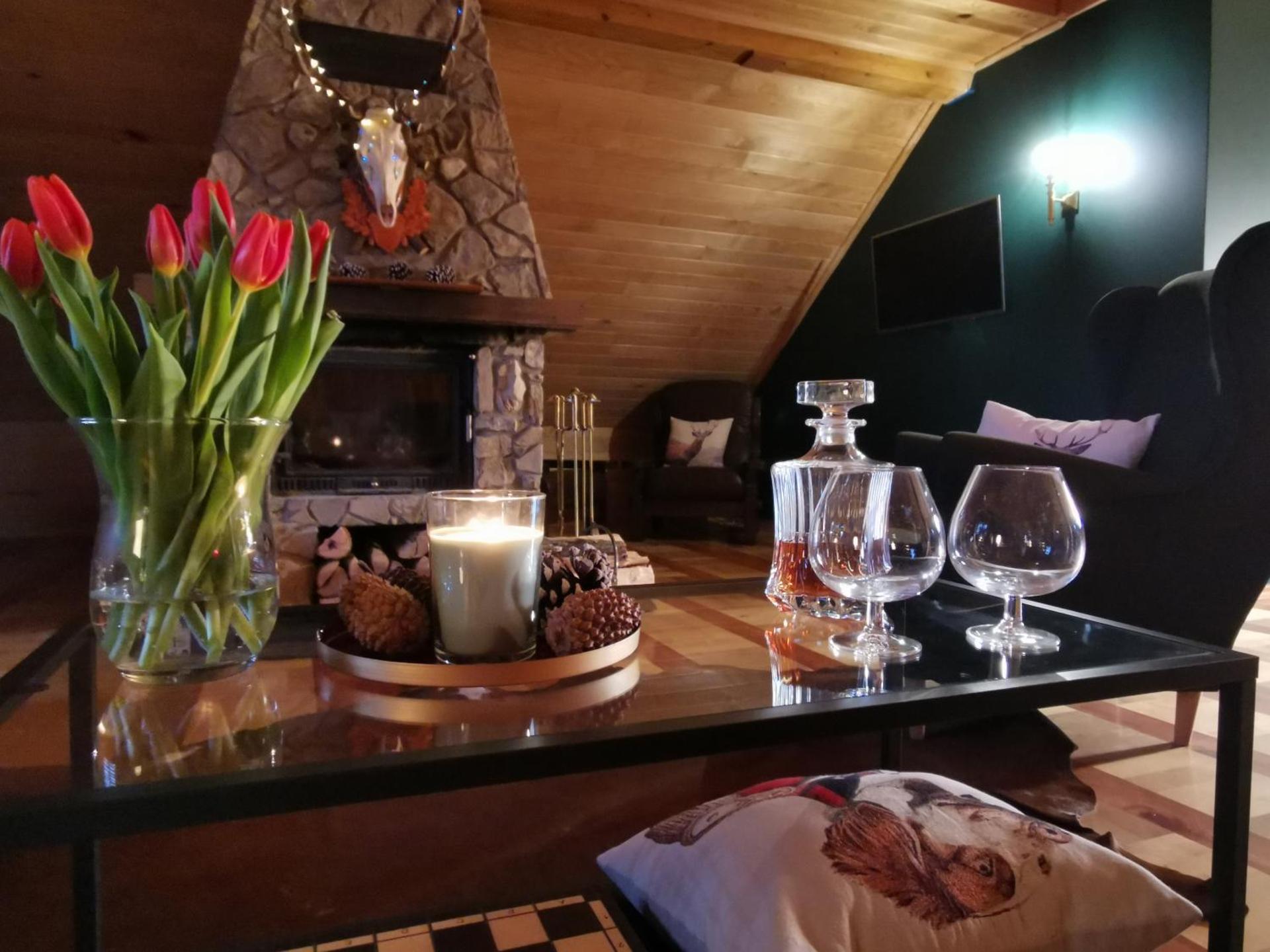 Communal lounge/ TV room